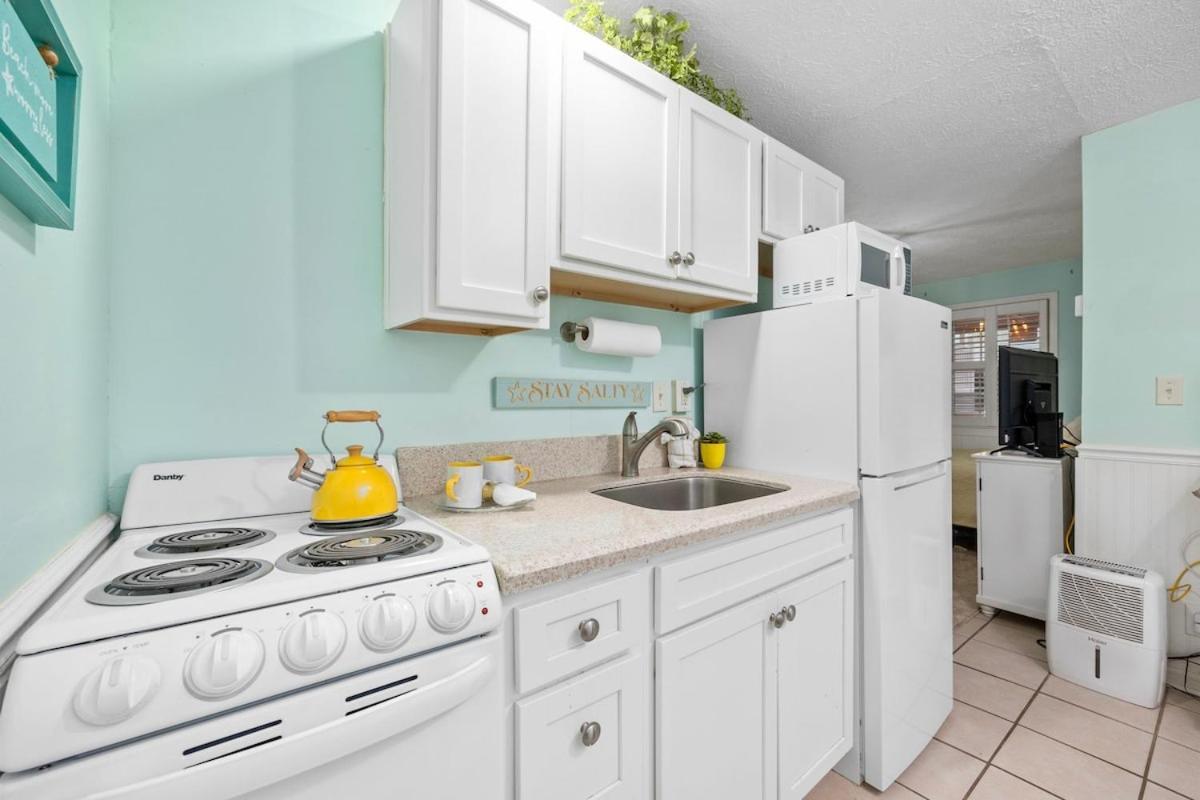 Holiday home Cherry Grove Efficiency Just Steps From The Myrtle Beach