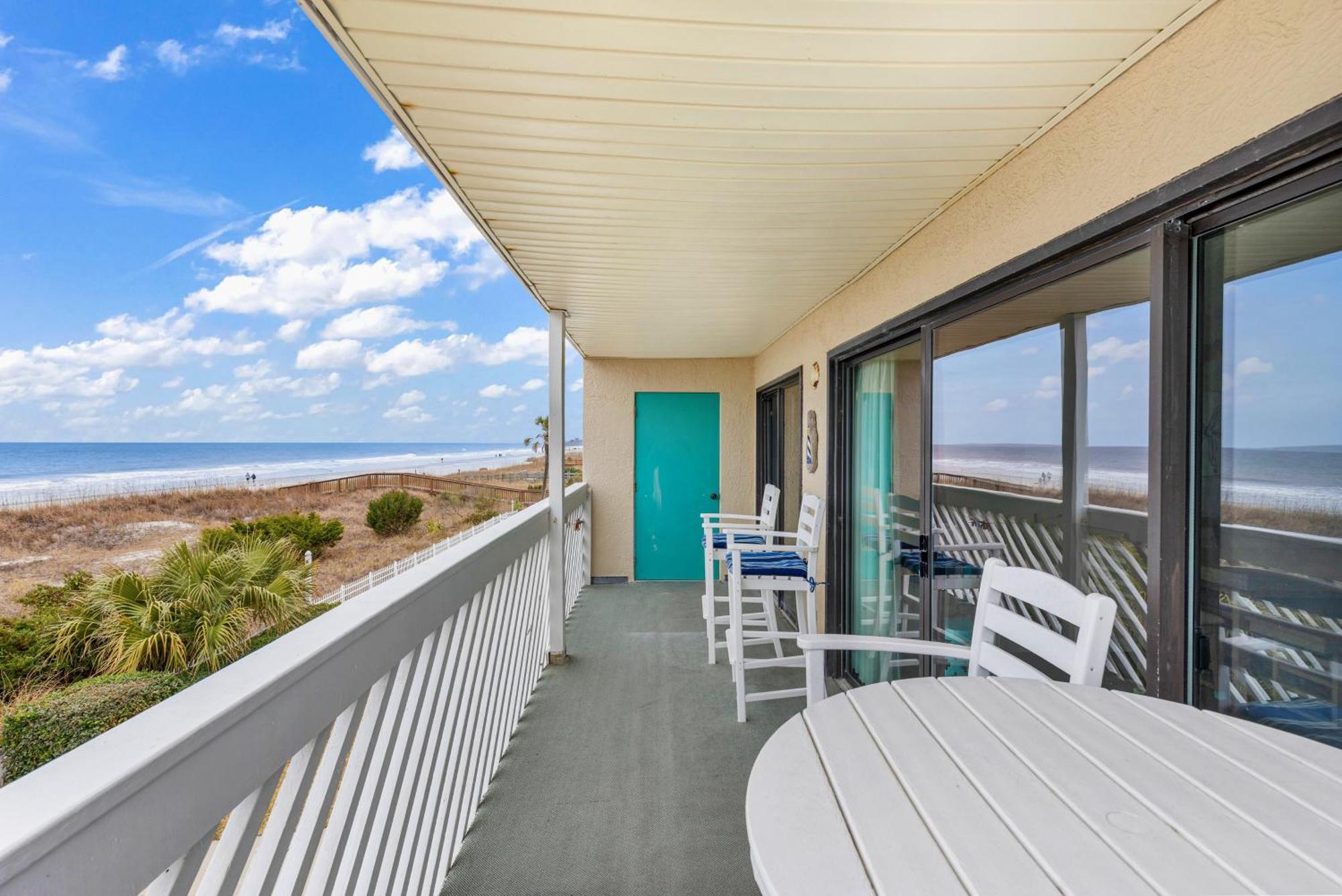 Dolphin Watch & Shore Breeze Apartment