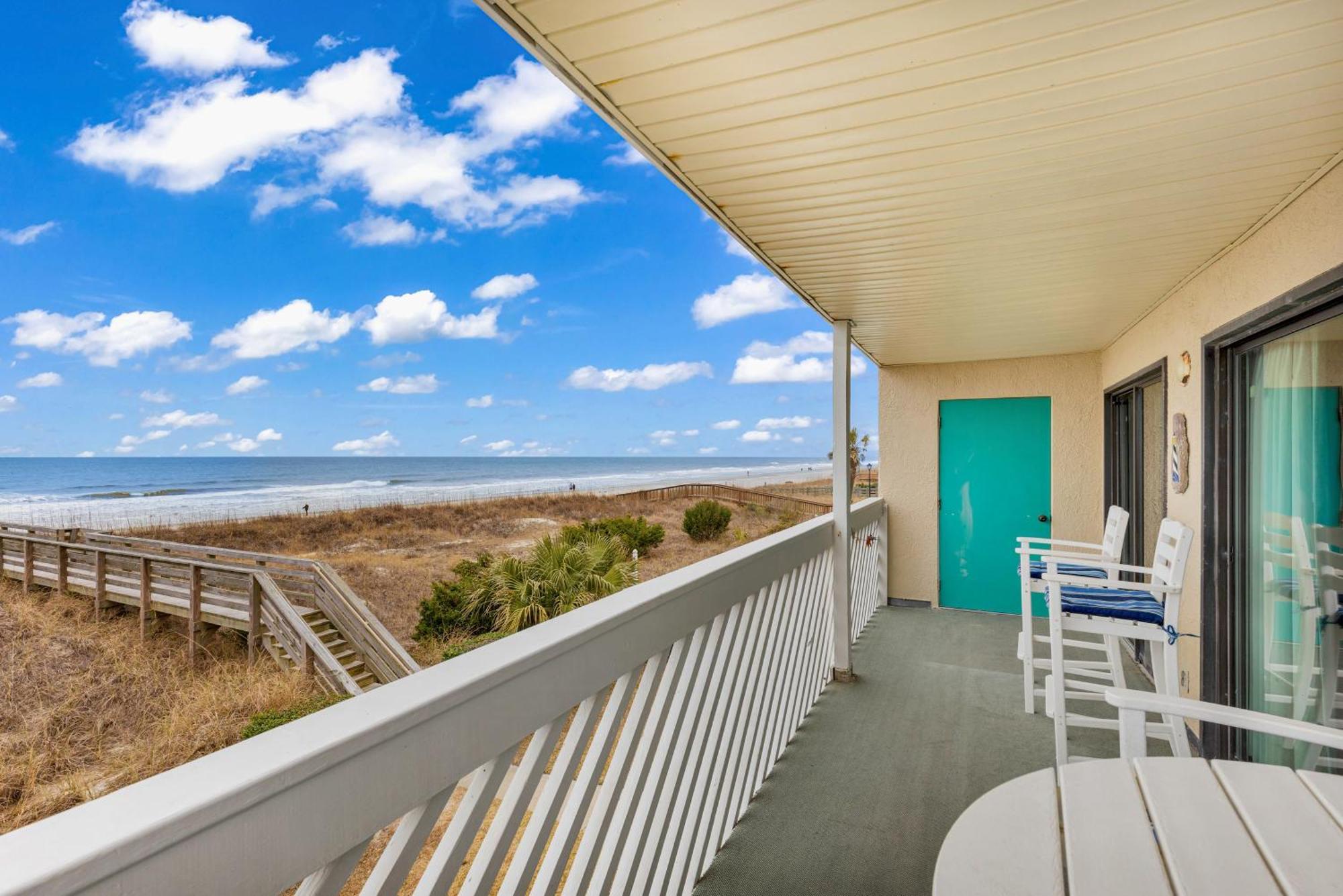 Dolphin Watch & Shore Breeze Apartment