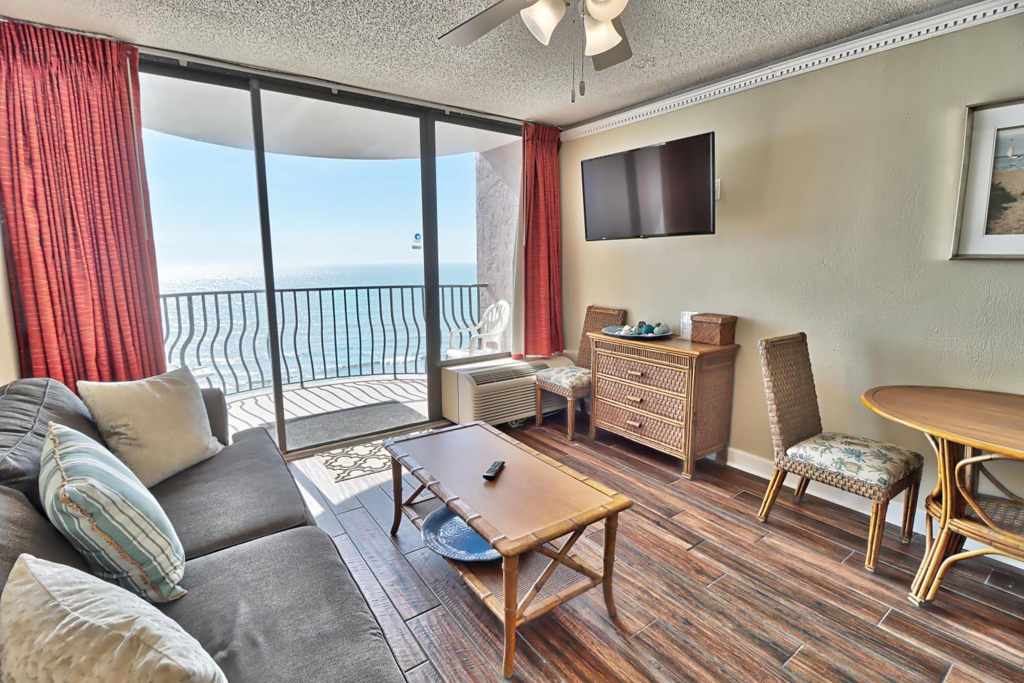 Aparthotel At The