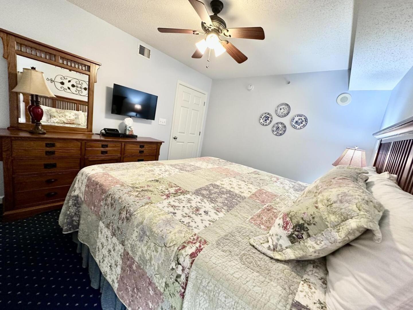 Apartment South Shore 1202