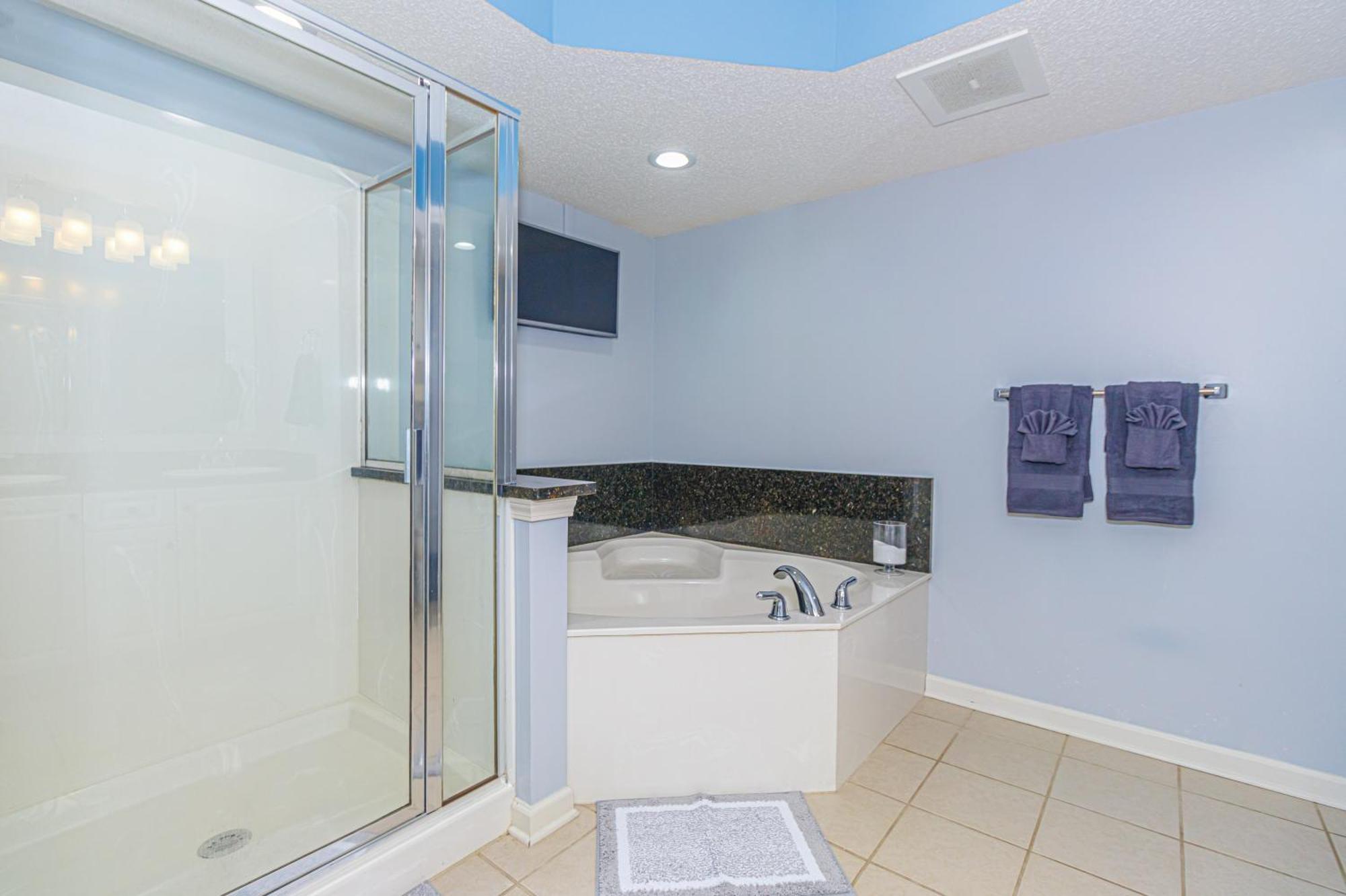 Modern At Yacht Club