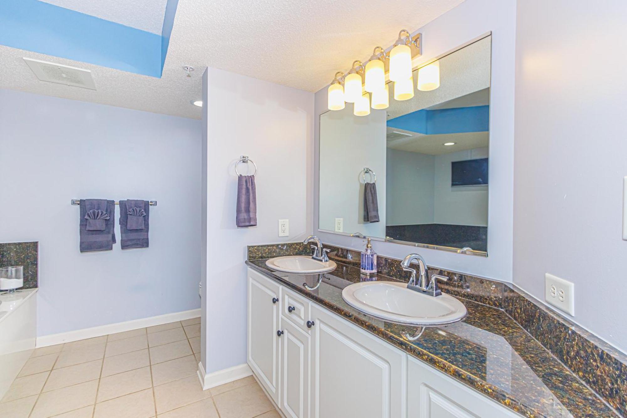 Modern At Yacht Club *
