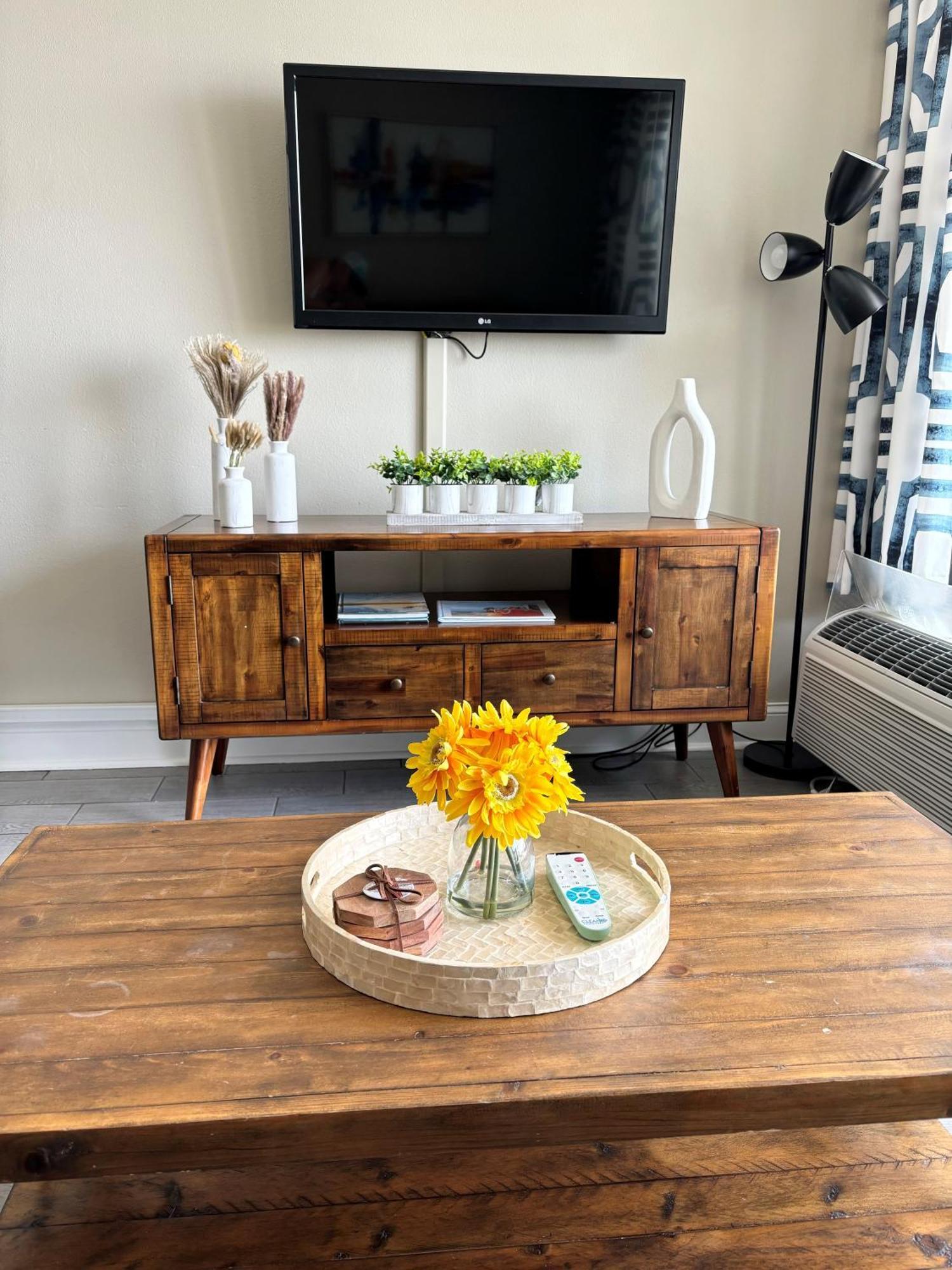 Shore Fun Oceanfront 1 Bedroom *