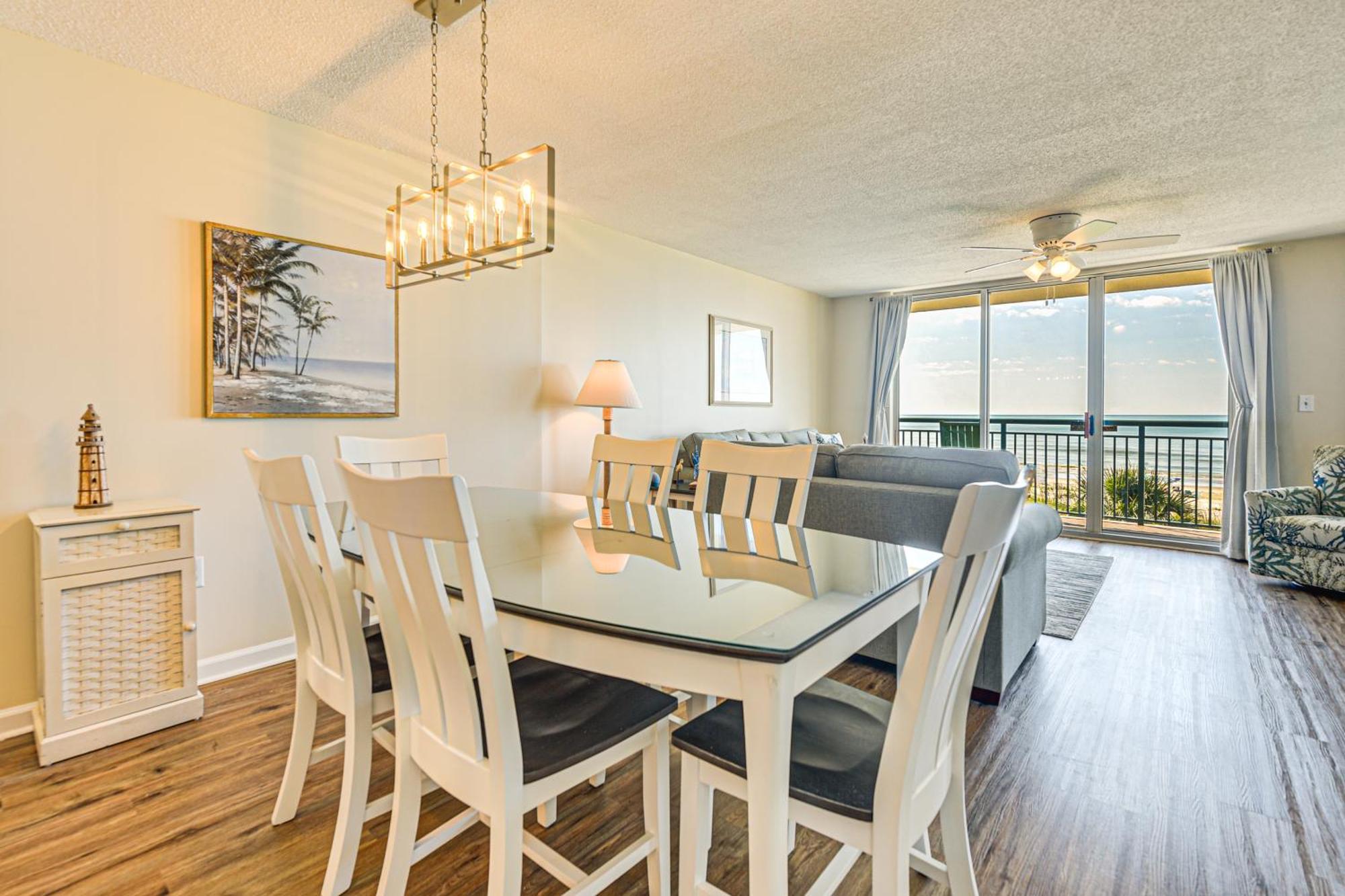Oceanfront With Stunning Views!
