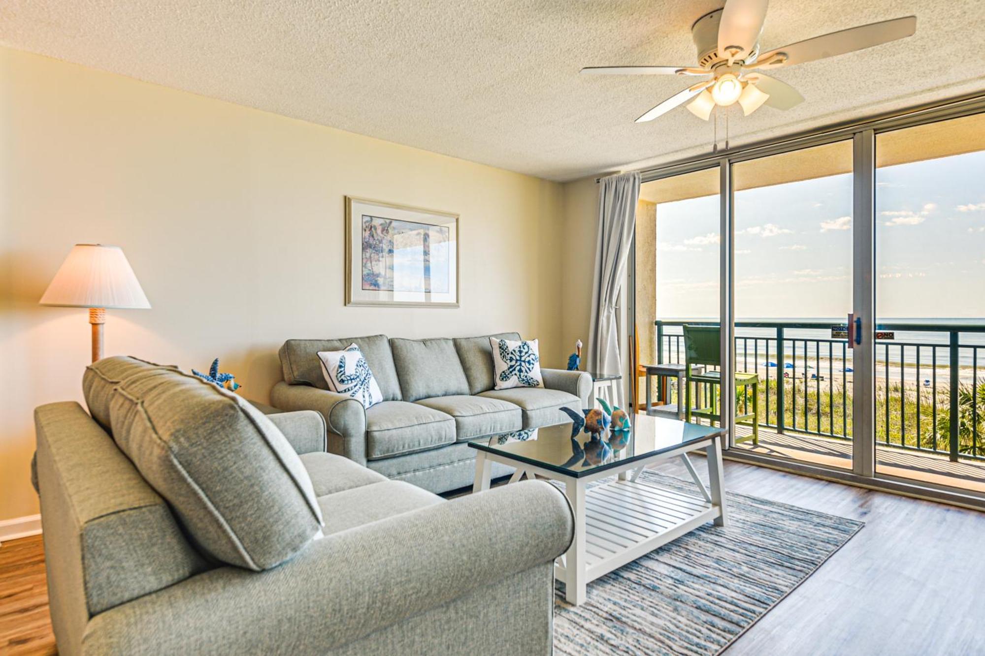 Oceanfront With Stunning Views! Apartment