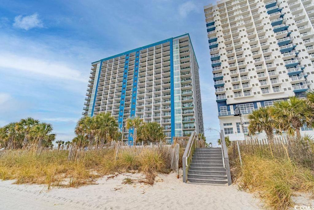 Huge Oceanfront One Bedroom For 6, Gorgeous View & Pools On Bv 15th Floor