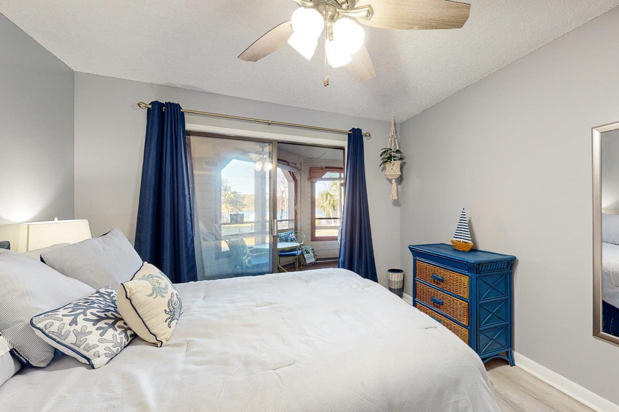 Dunes Pointe D-3 Apartment *