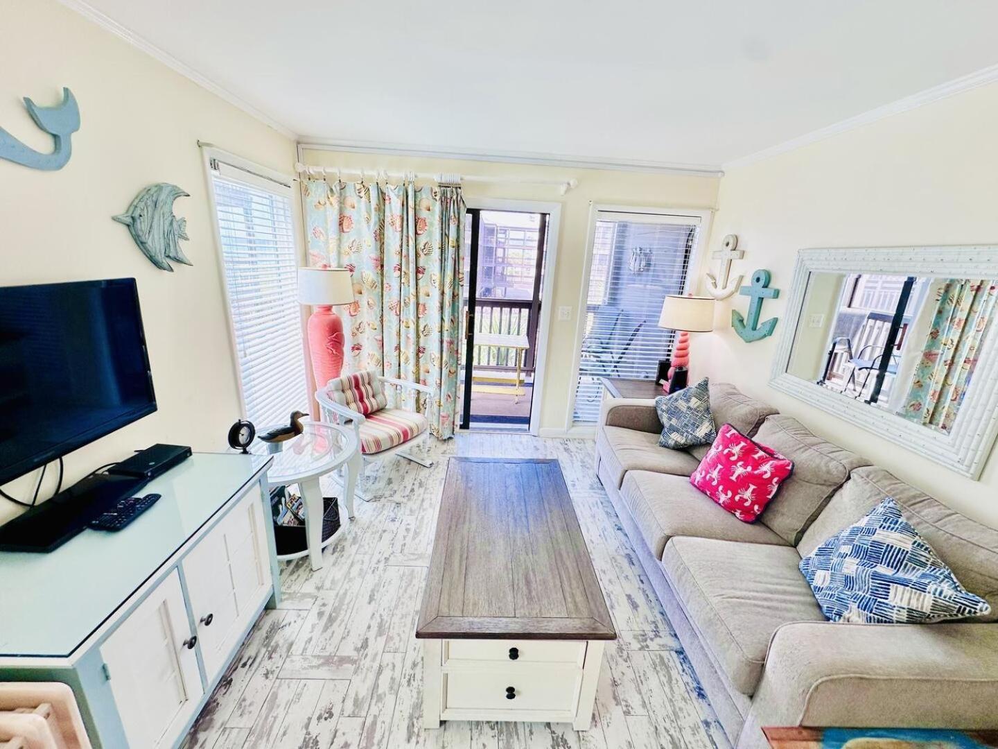 Tilghman And Racquet Club 220 Apartment