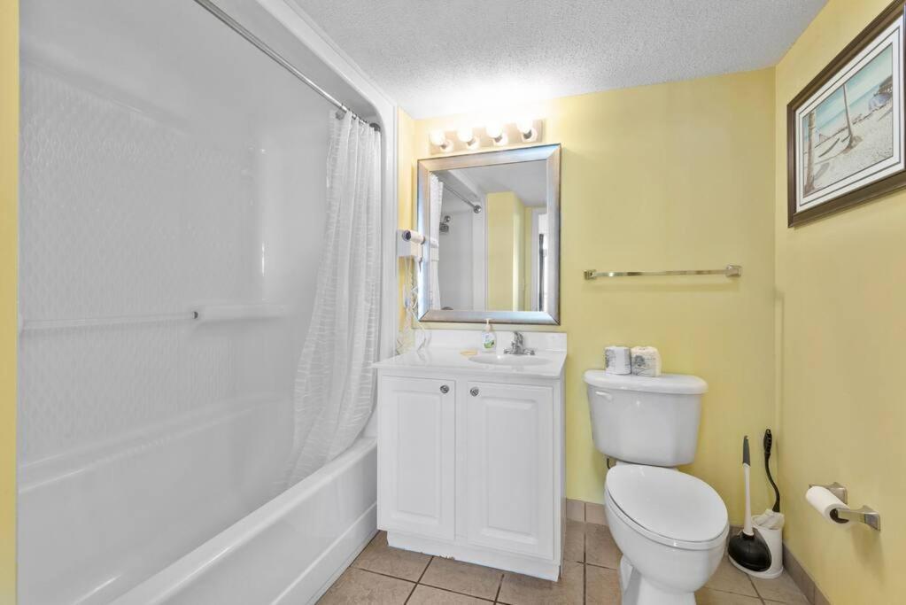 Oceanfront 2 Bedroom On Pa 11th Floor Myrtle Beach