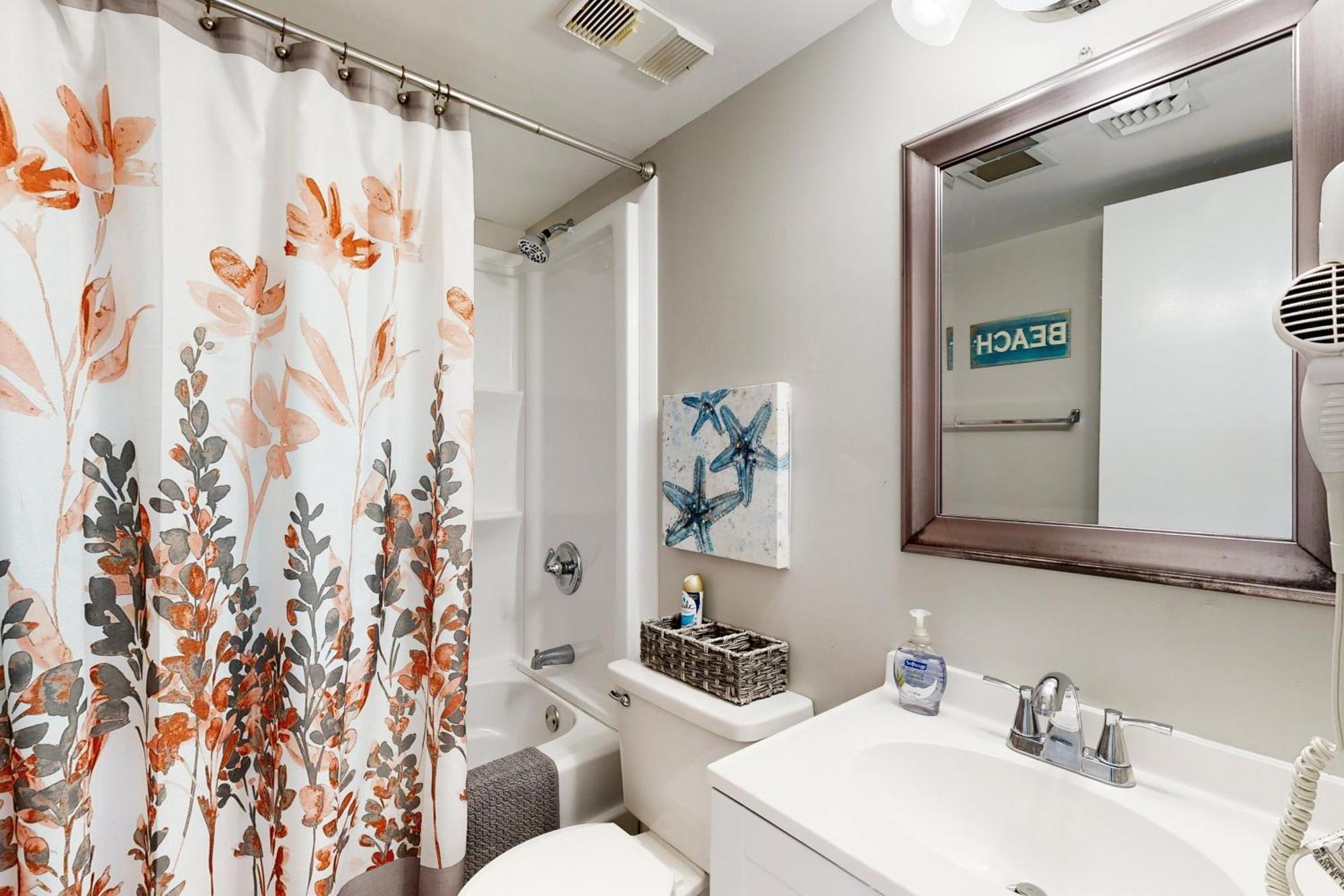 Ocean Breeze Retreat * Myrtle Beach