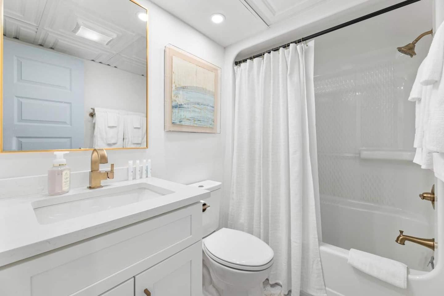 Luxury Ocean Front By Barefoot Landing Apartment Myrtle Beach
