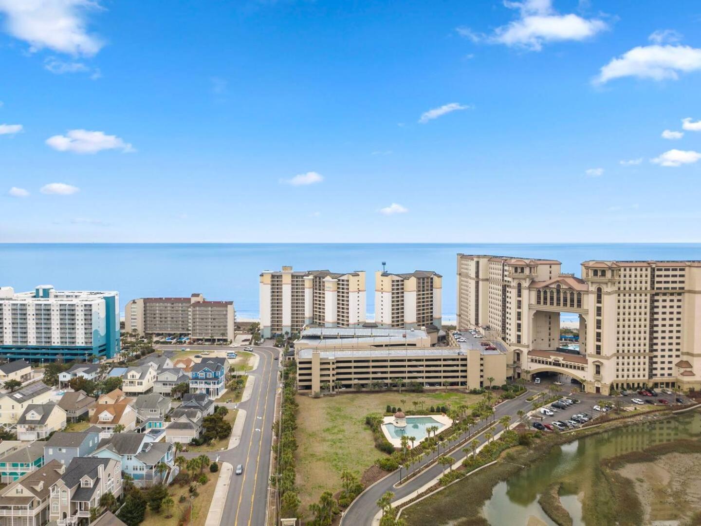 Apartment Luxury Ocean Front By Barefoot Landing Myrtle Beach