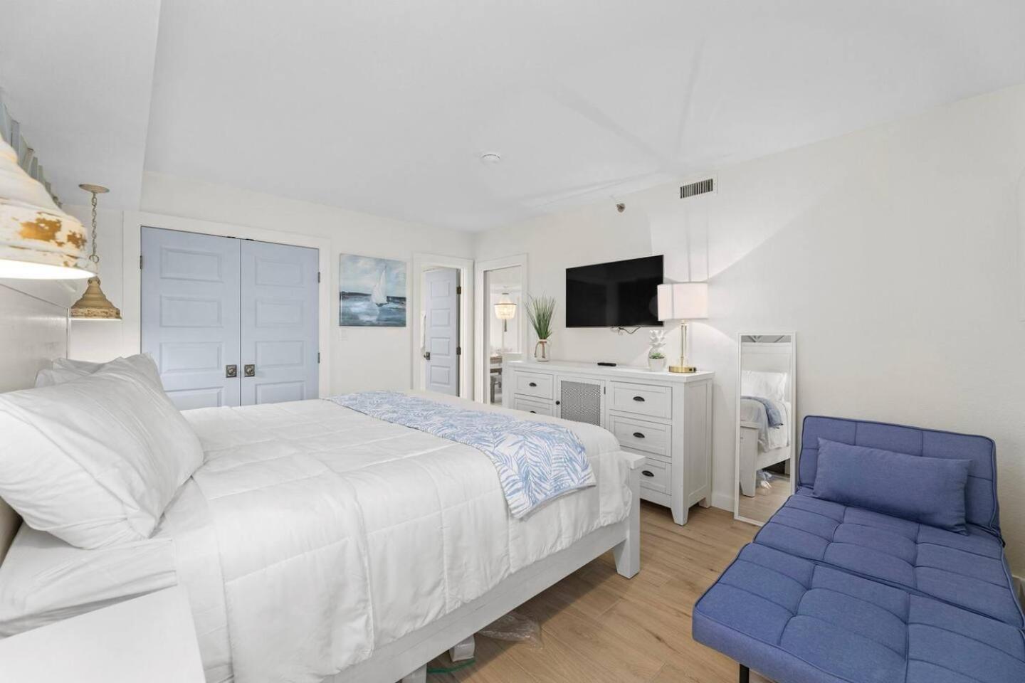 Apartment Luxury Ocean Front By Barefoot Landing *