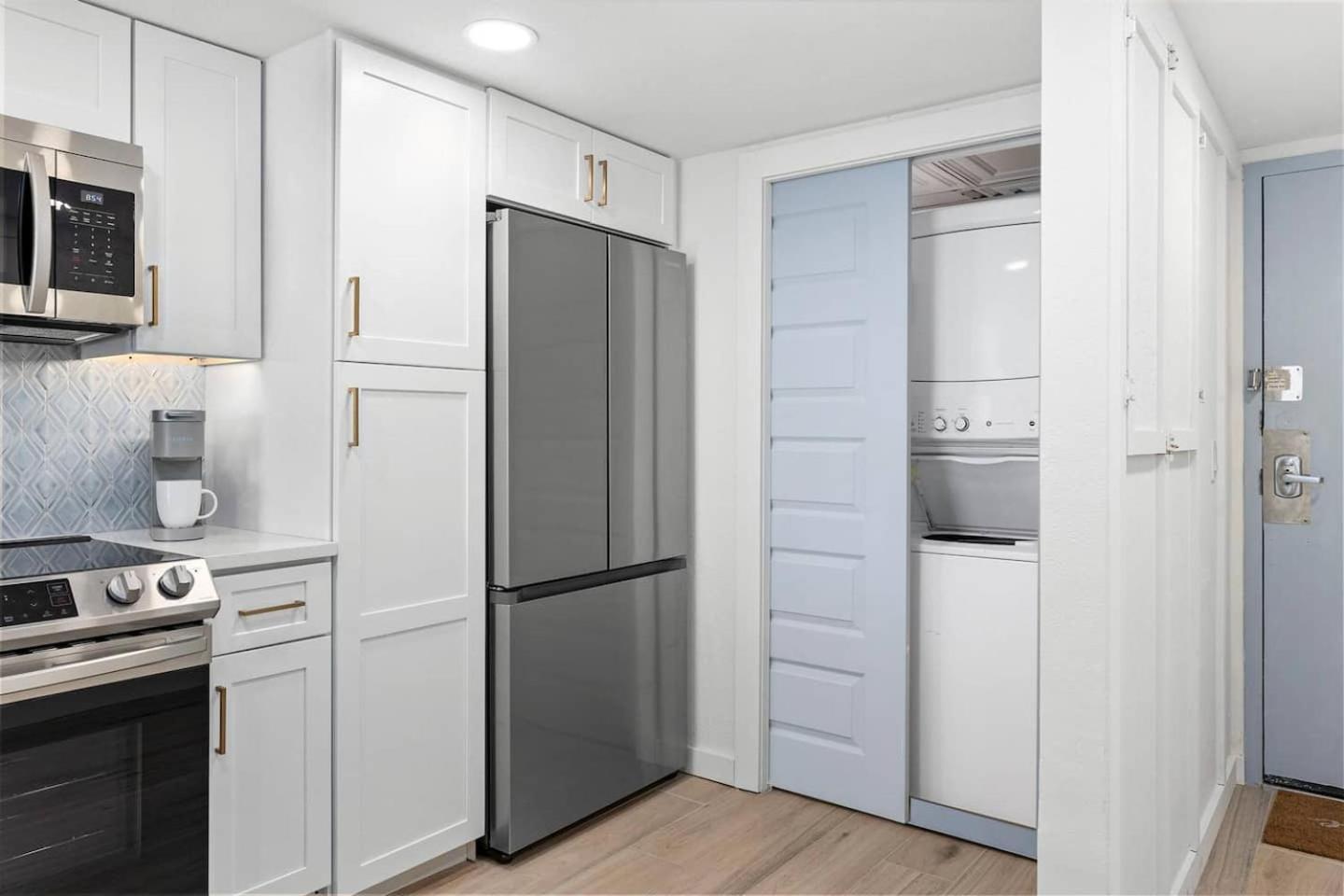 Apartment Luxury Ocean Front By Barefoot Landing *