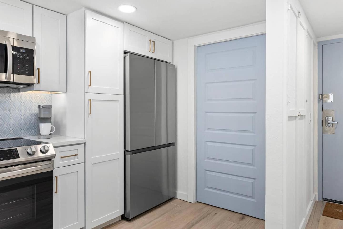 Luxury Ocean Front By Barefoot Landing Apartment Myrtle Beach