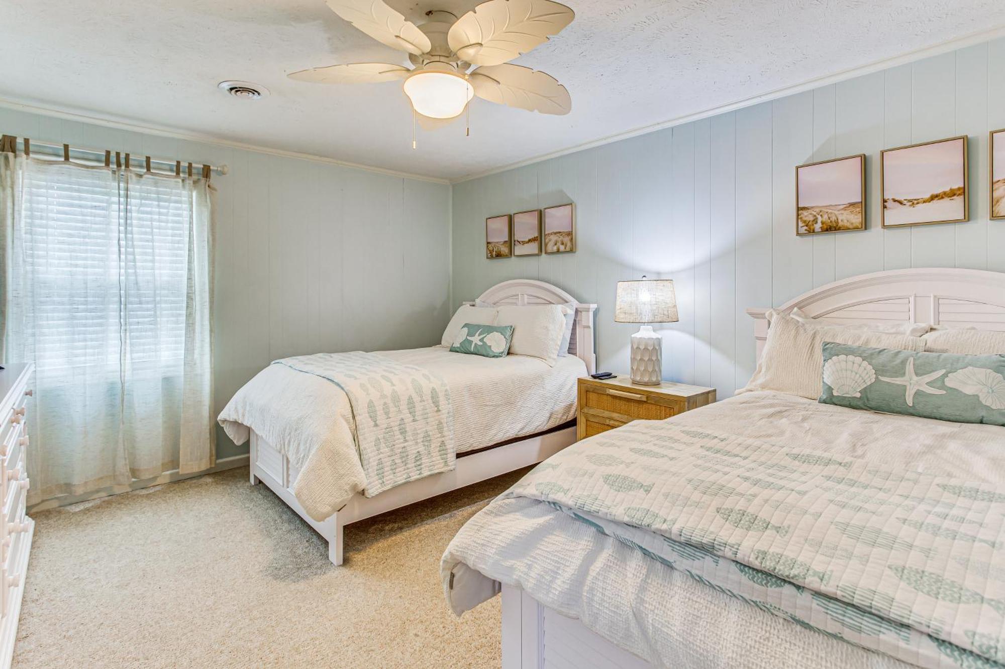 Coastal Family - Walk To The Beach And Shopping Holiday home