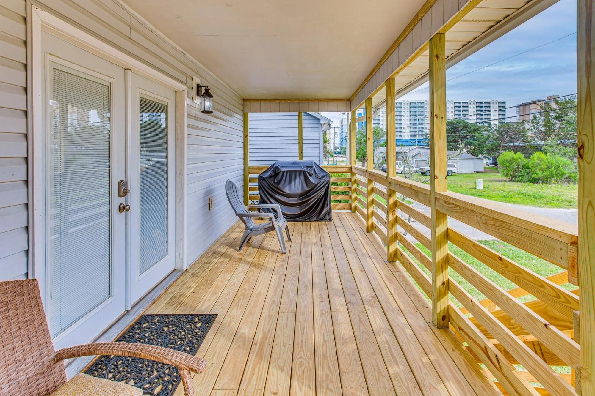 Coastal Family - Walk To The Beach And Shopping Holiday home Myrtle Beach