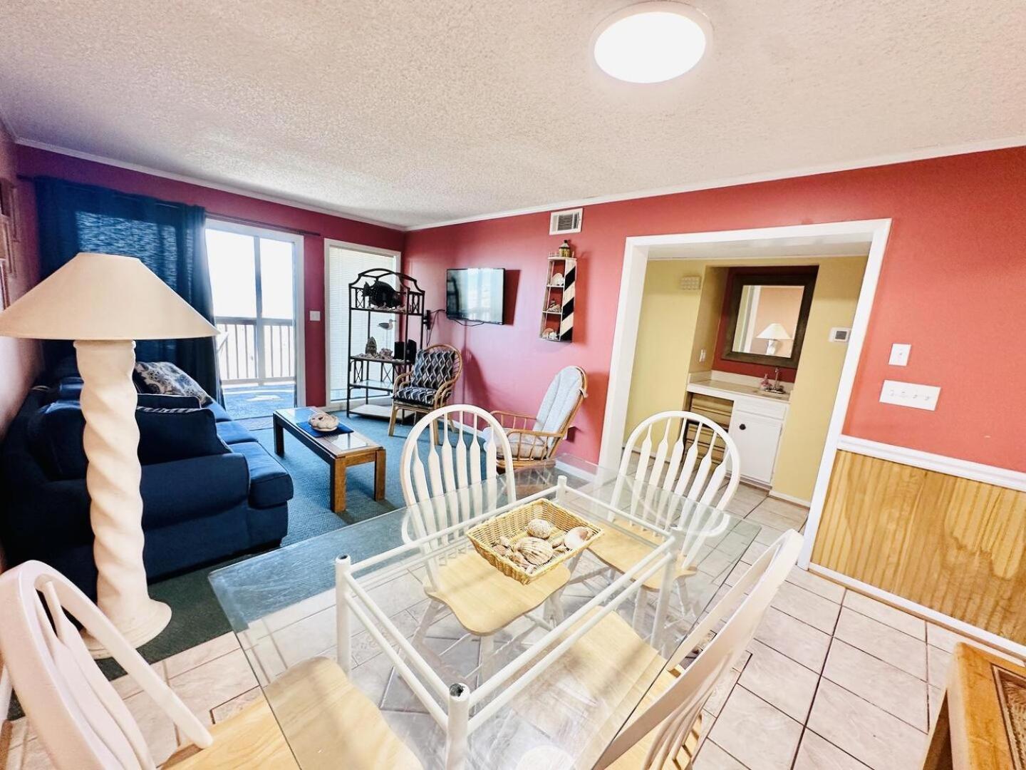 Apartment Tilghman And Racquet Club 122