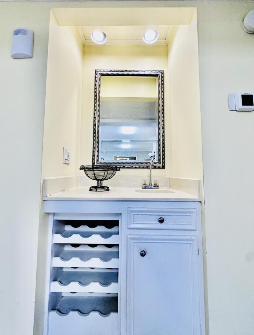 Apartment Tilghman And Racquet Club 222
