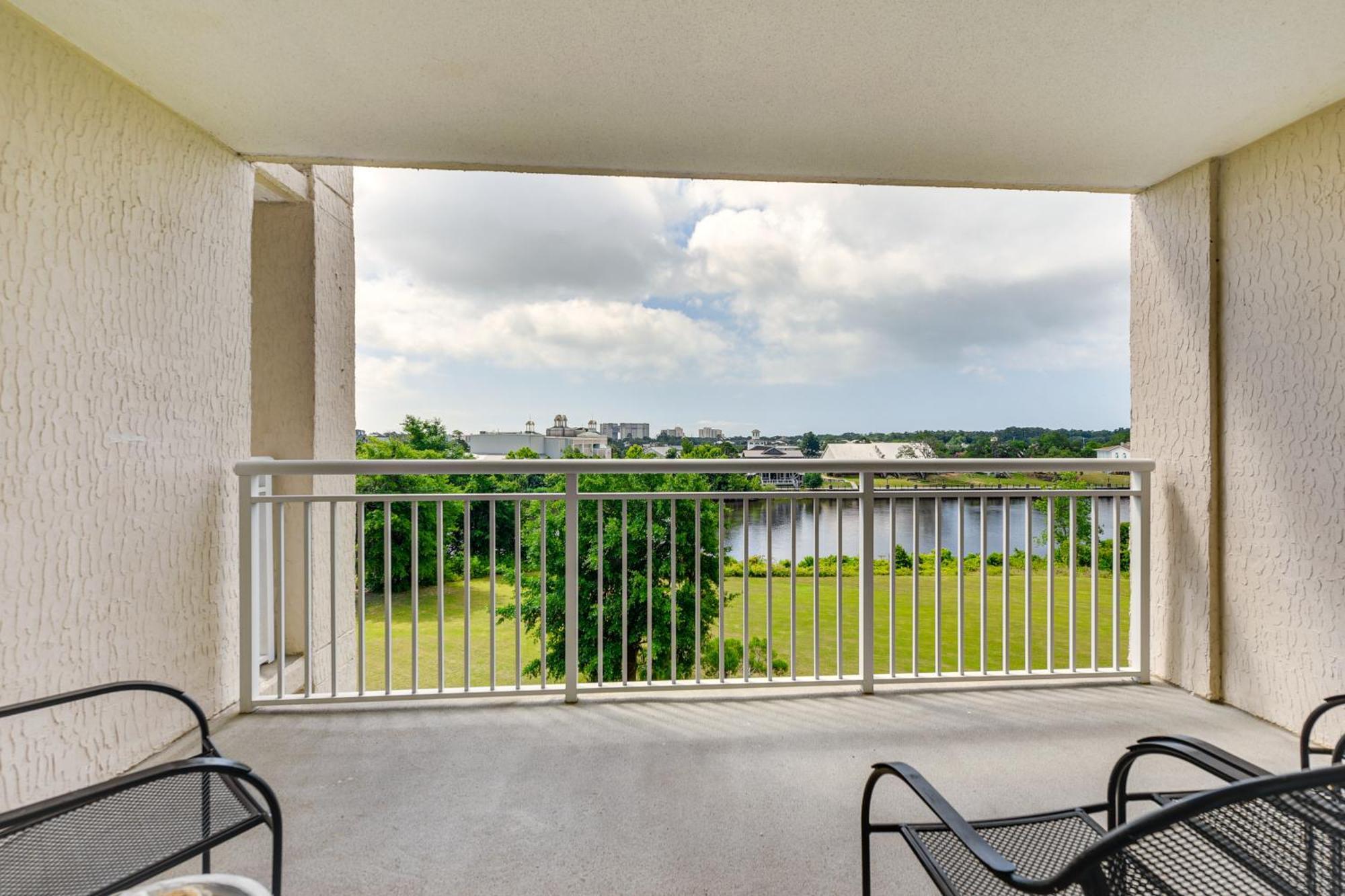 Apartment Barefoot With Waterway Views! *