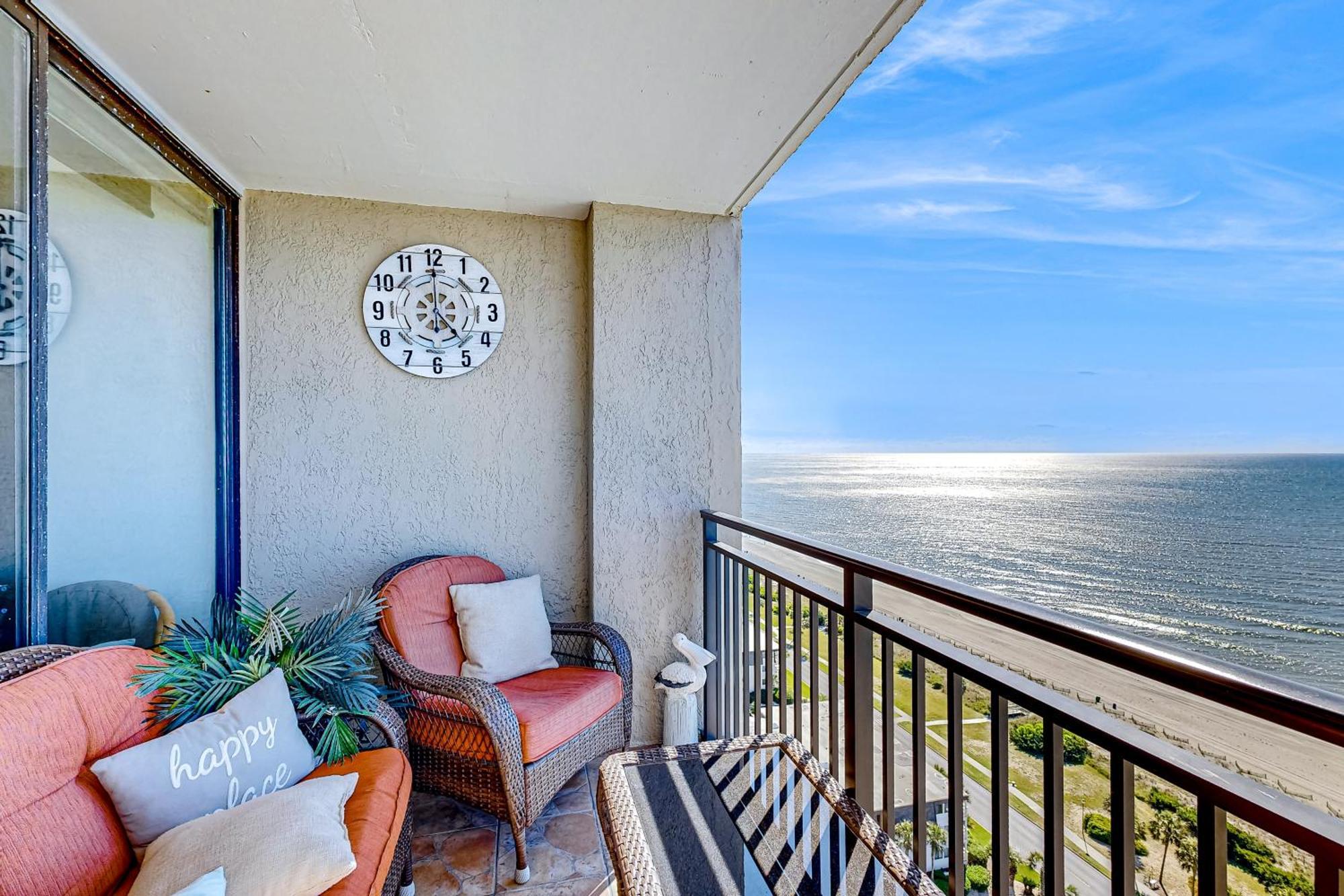 Apartment Oceanside Oasis