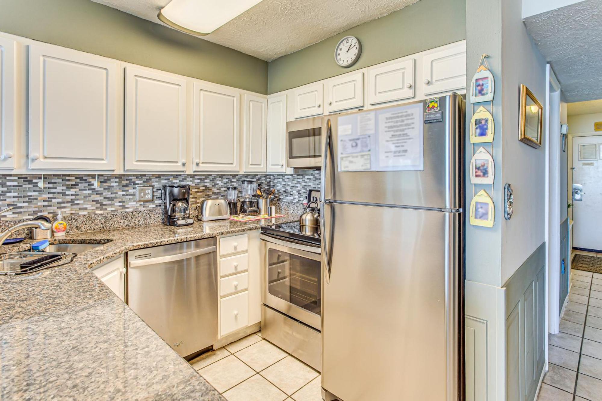 Apartment Myrtle Oceanfront With Covered Balcony! *