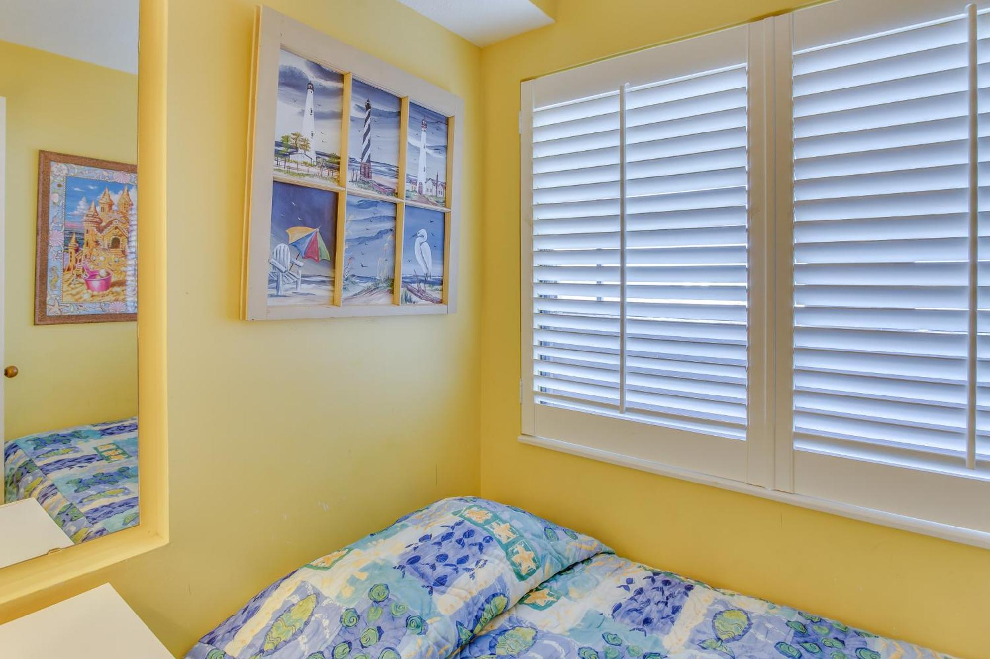 Apartment Myrtle Oceanfront With Covered Balcony!
