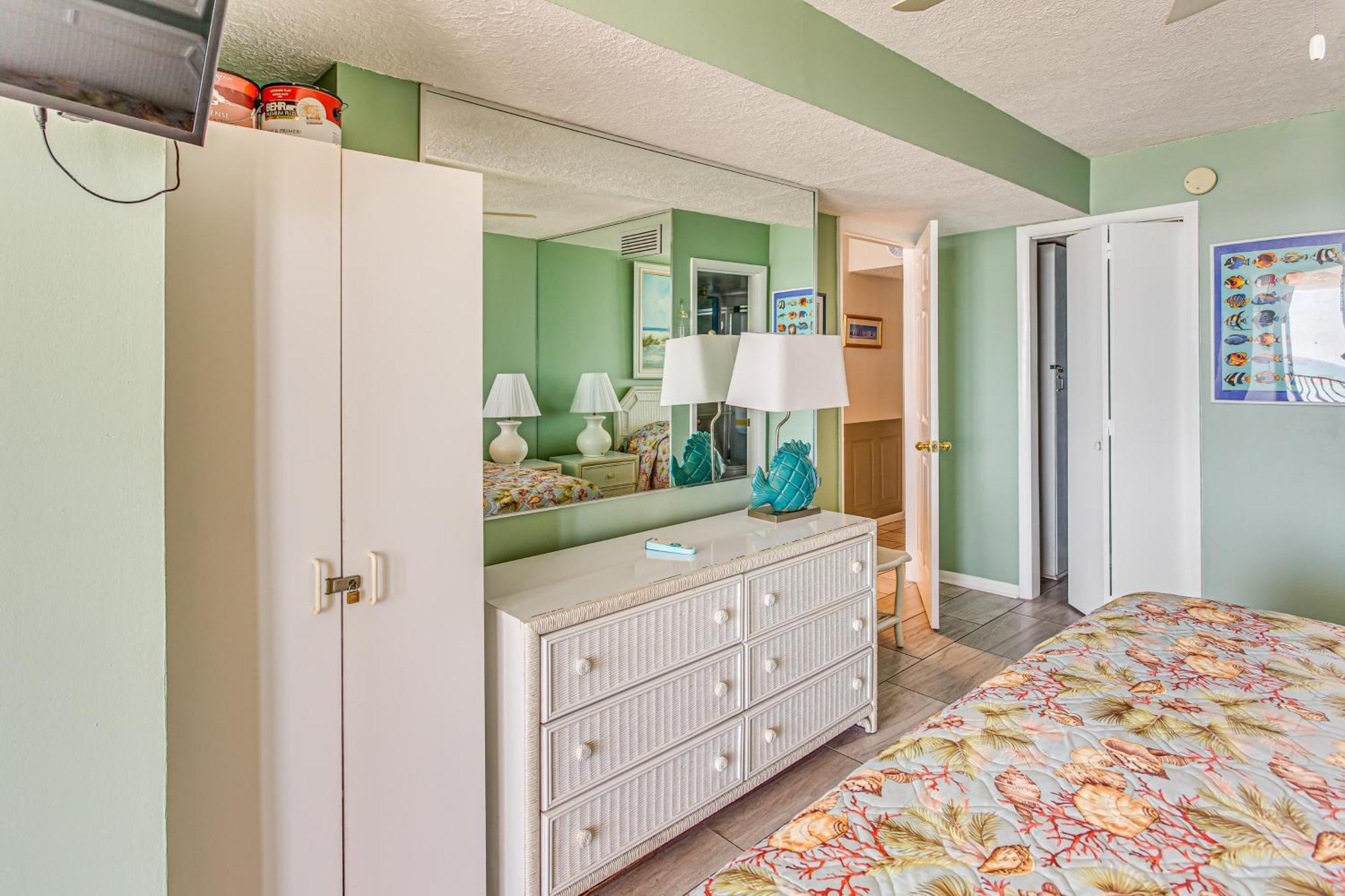 Myrtle Oceanfront With Covered Balcony! * Myrtle Beach