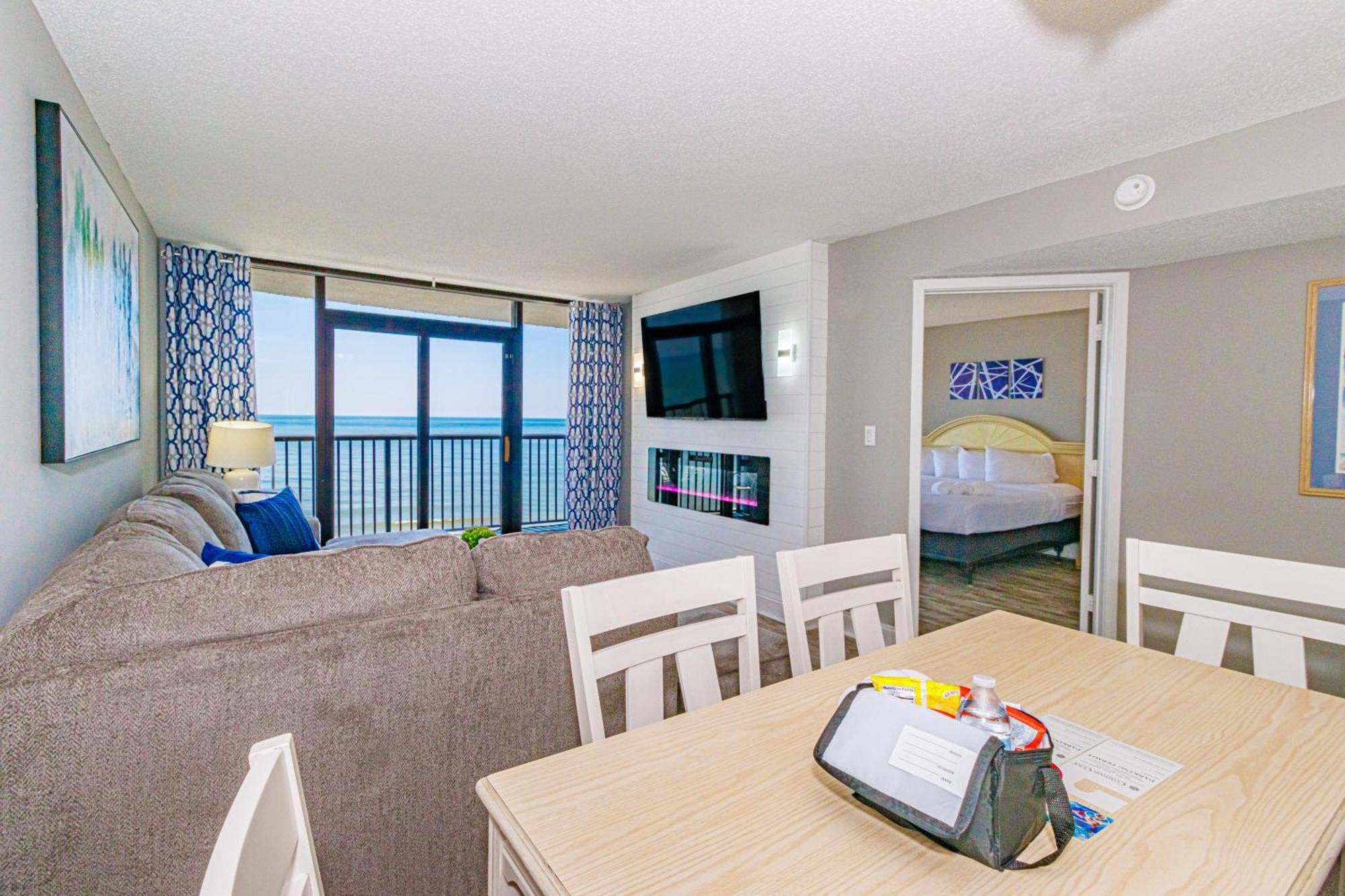 Holiday home Direct Oceanfront 3 Bedroom - Compass Cove North Tower 1020 *