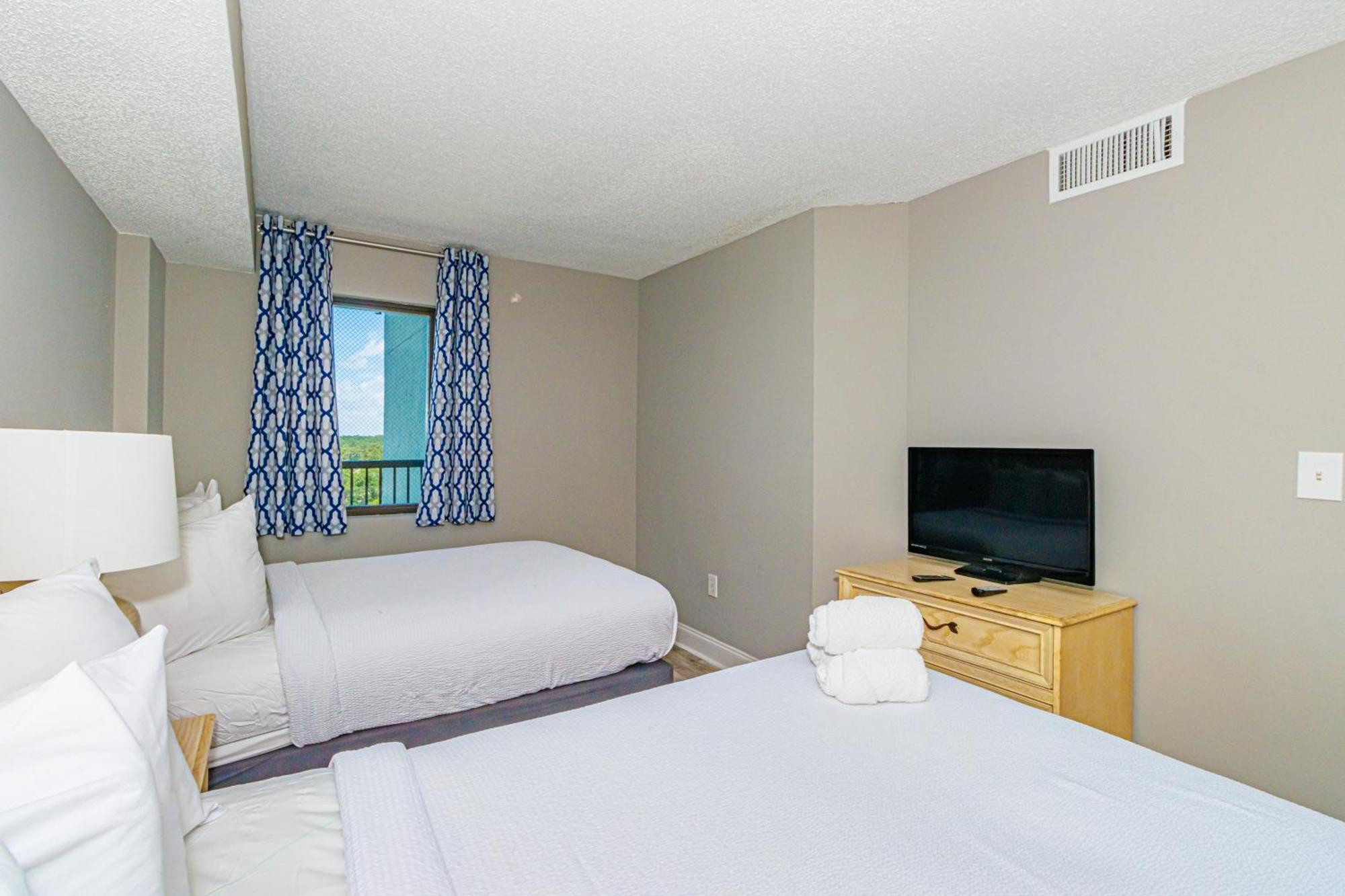 Direct Oceanfront 3 Bedroom - Compass Cove North Tower 1020 Holiday home *