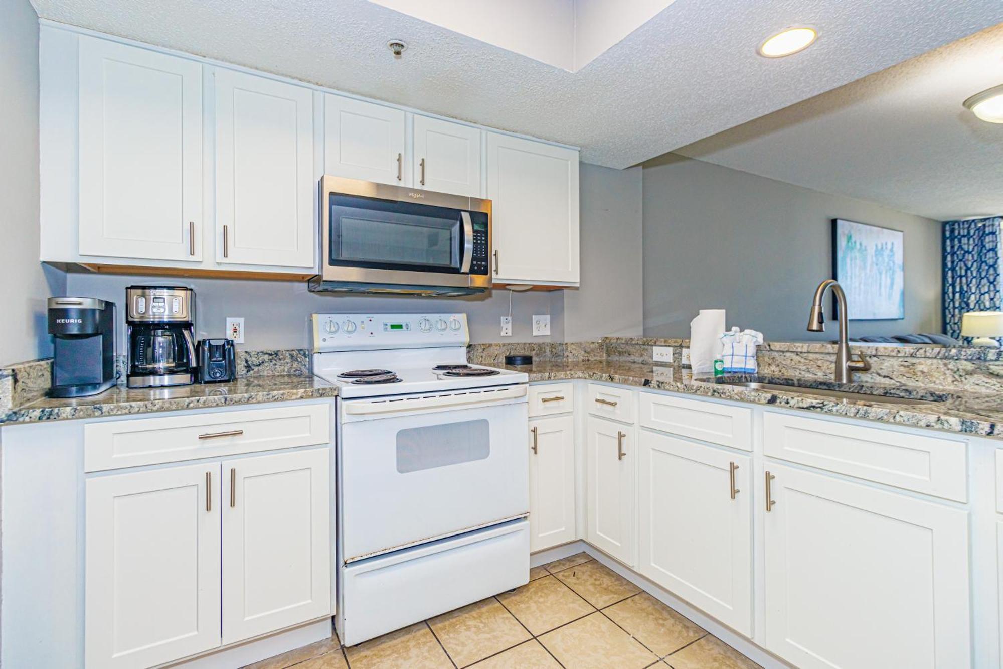 Direct Oceanfront 3 Bedroom - Compass Cove North Tower 1020 *