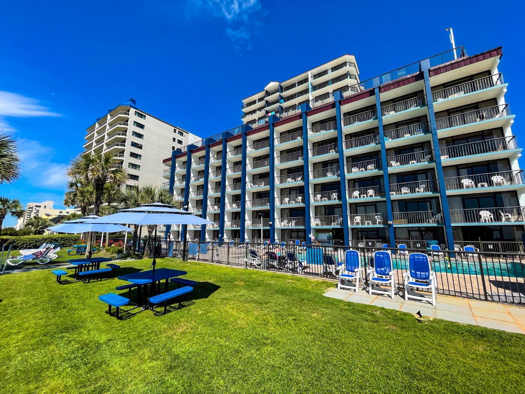 Resort Grande Shores