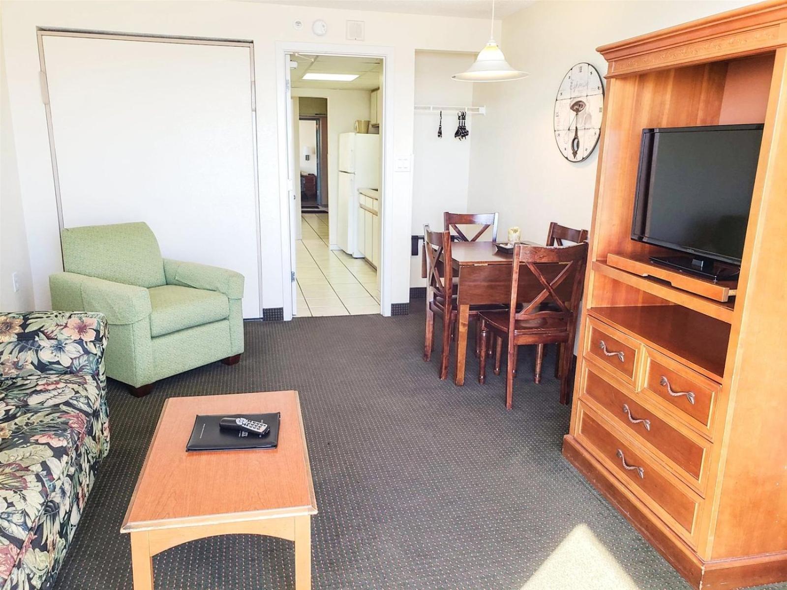 Oceanfront 1 Bedroom 2 Bath Boardwalk 439 Holiday home Myrtle Beach