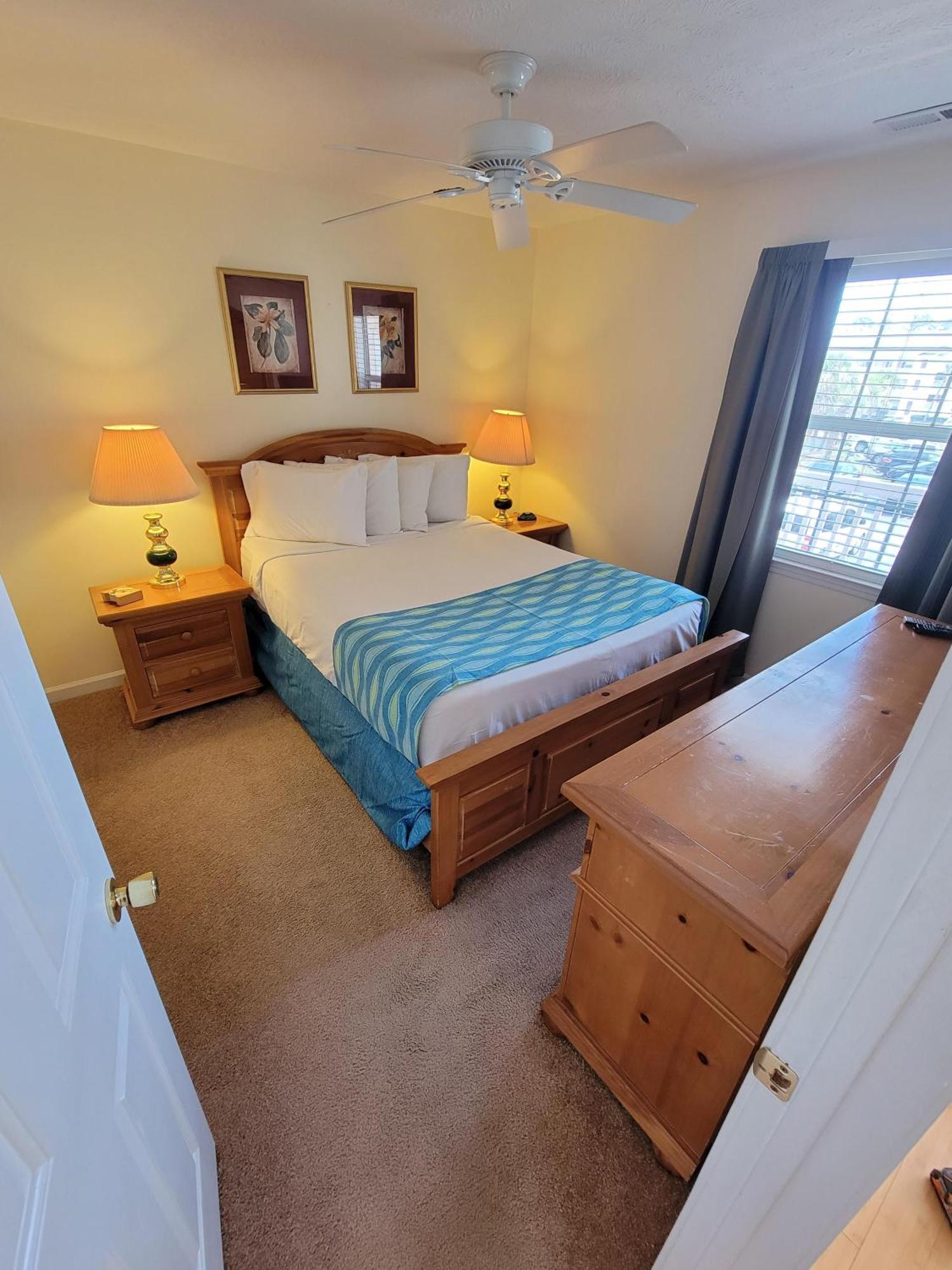 2nd Floor Sleeps 4 1 Bed 1 Bath Waterway Village 1e Apartment *