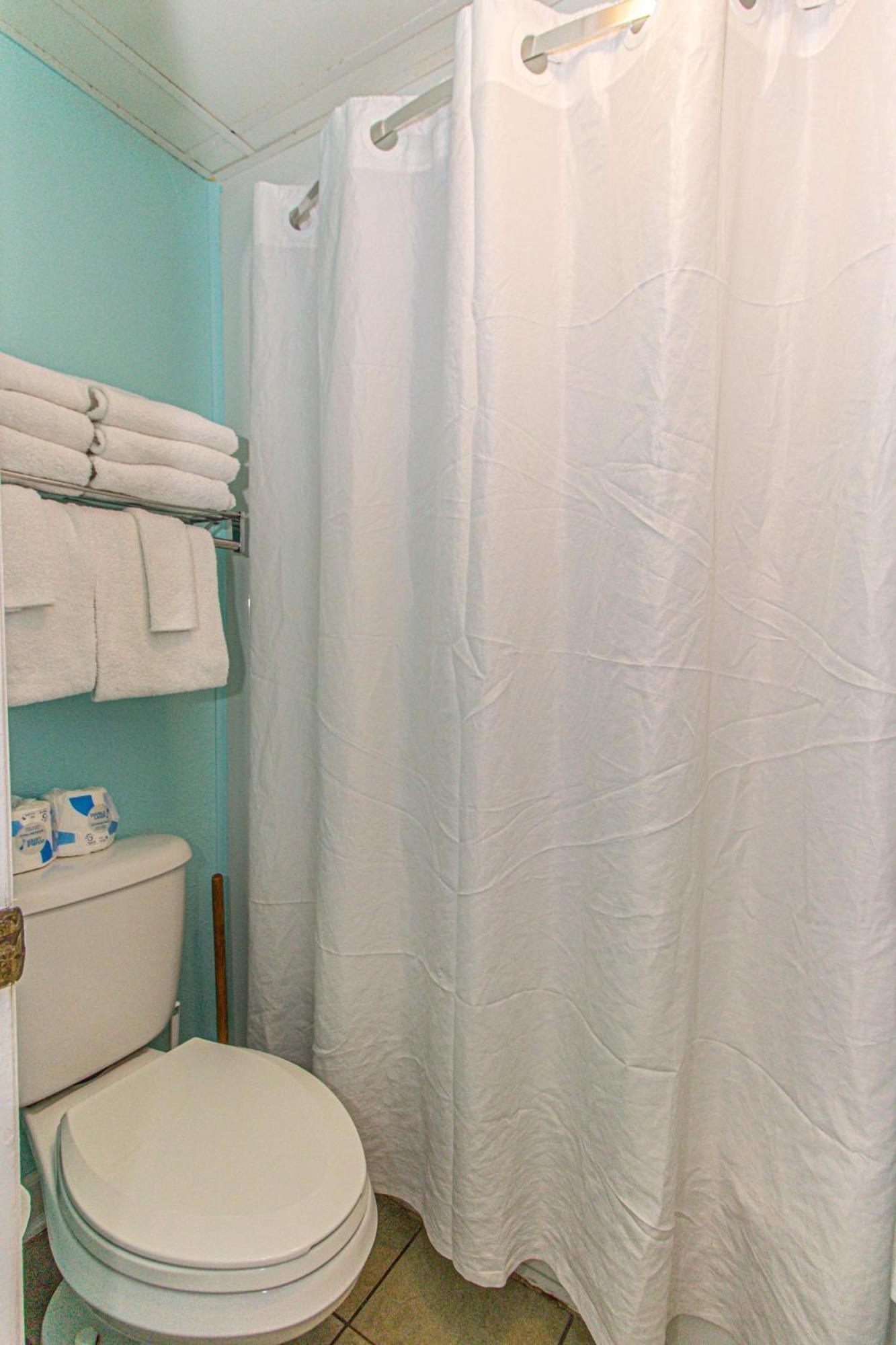 Holiday home Oceanfront 1bedroom Sleeps 6 Holiday Pavilion Condominium Tower 311 Myrtle Beach