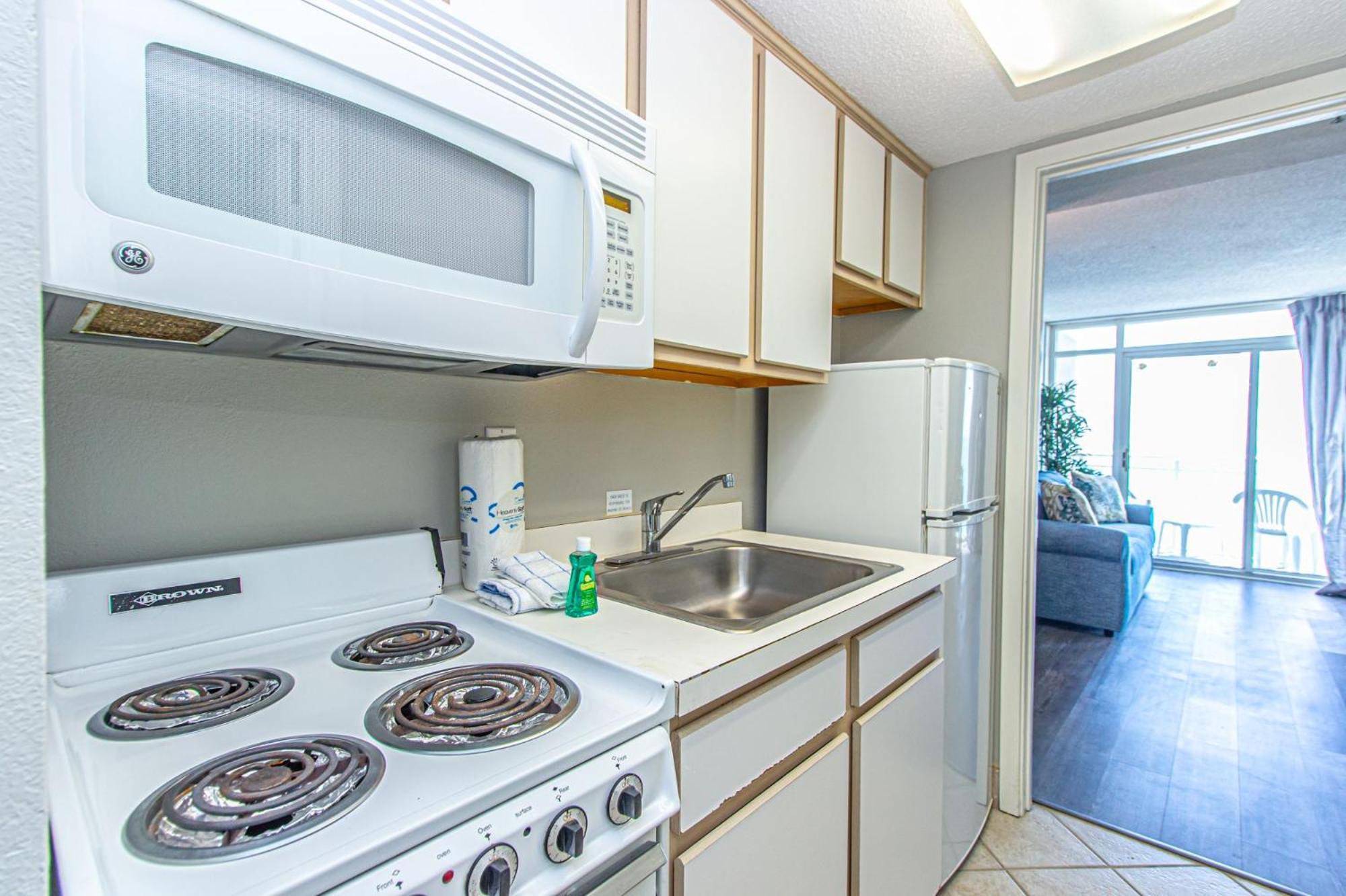 Beautifully Decorated Direct Oceanfront 1 Bedroom 1 Ba Atlantica 1003 Holiday home Myrtle Beach