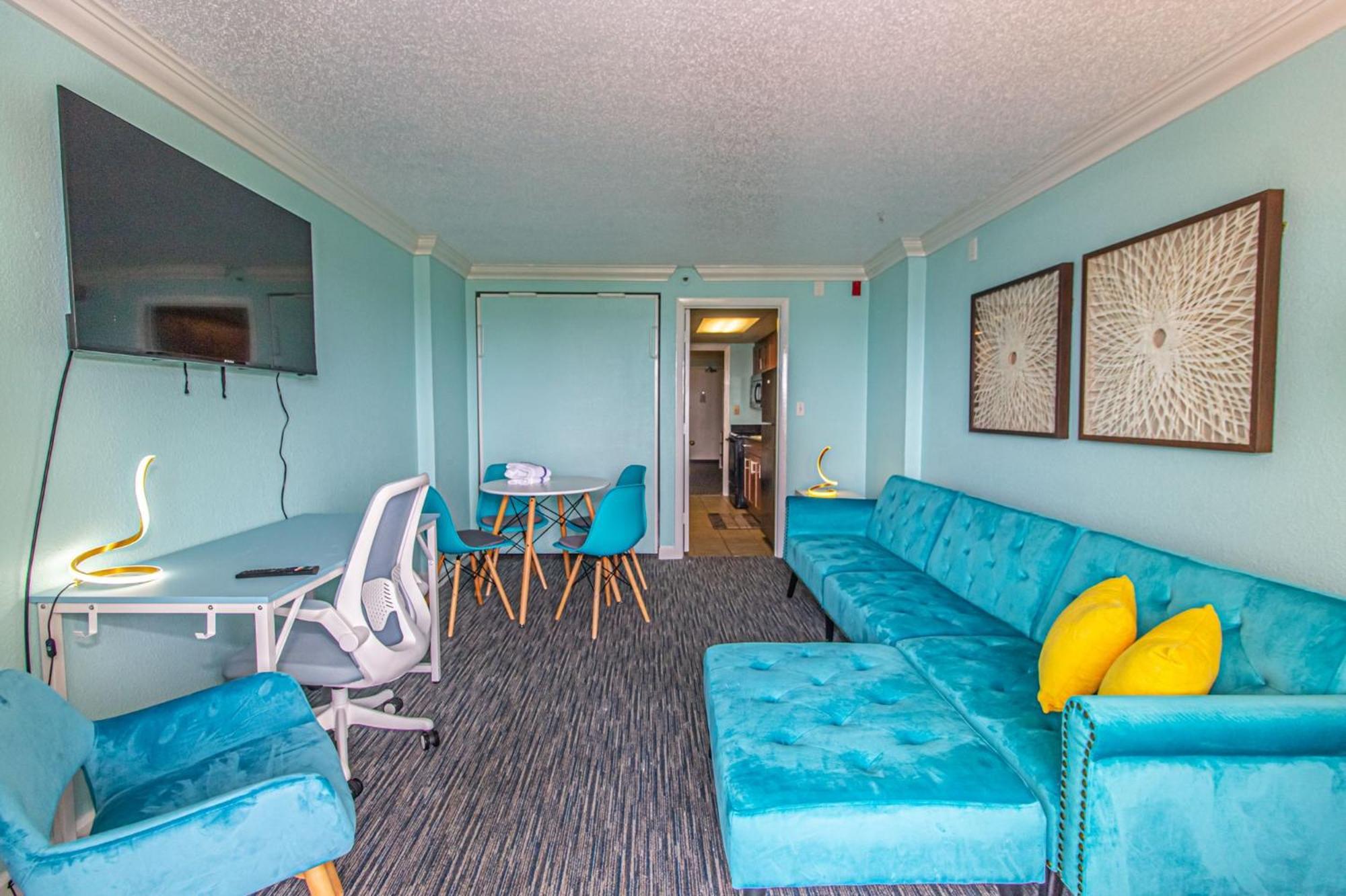 Holiday home Oceanfront 1bedroom Sleeps 6 Holiday Pavilion Condominium Tower 311