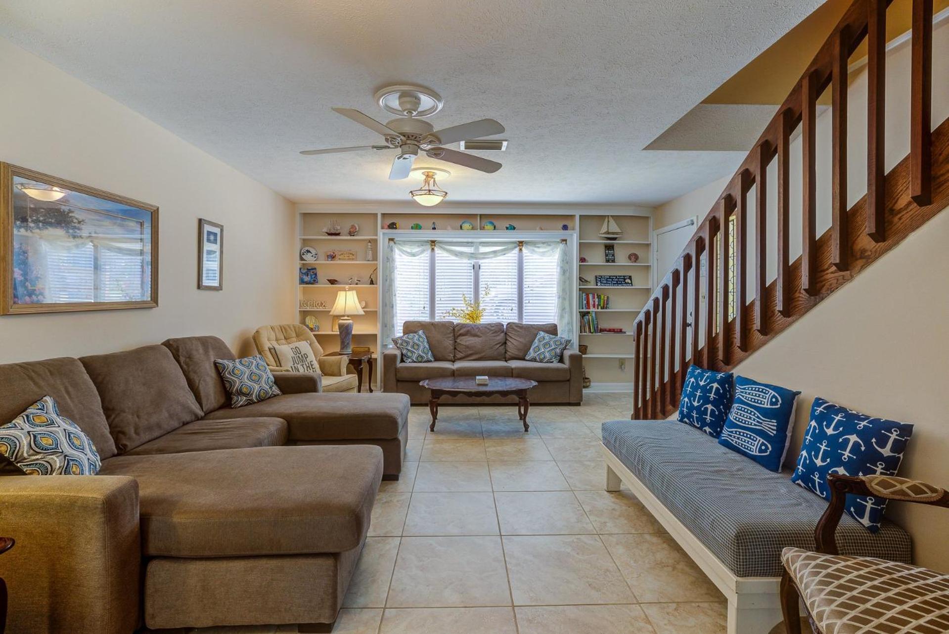 Oceanfront Pool Hot Tub Kitchen Washer Dryer Downtown Holiday home Myrtle Beach