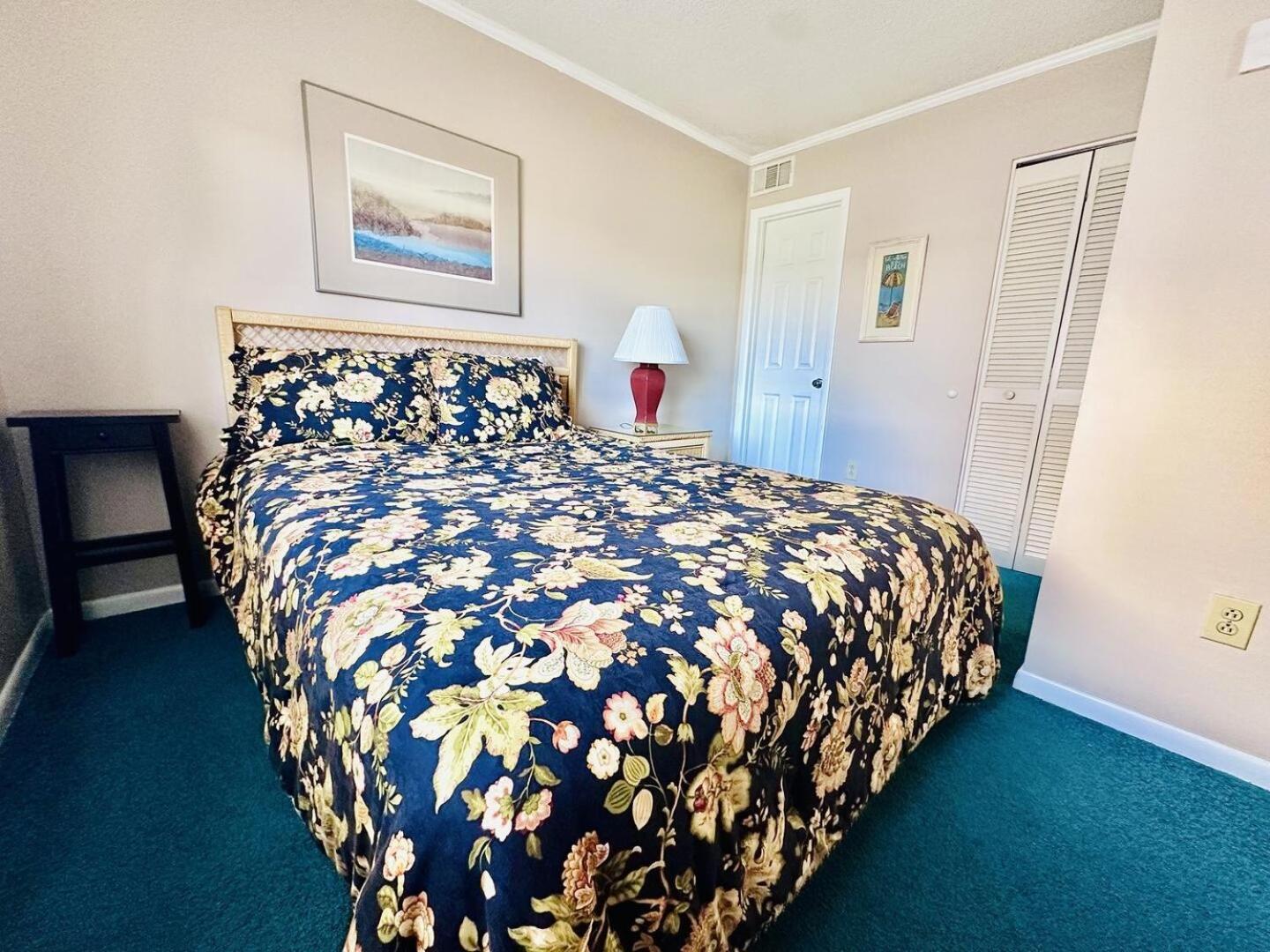 Apartment Tilghman And Racquet Club 242