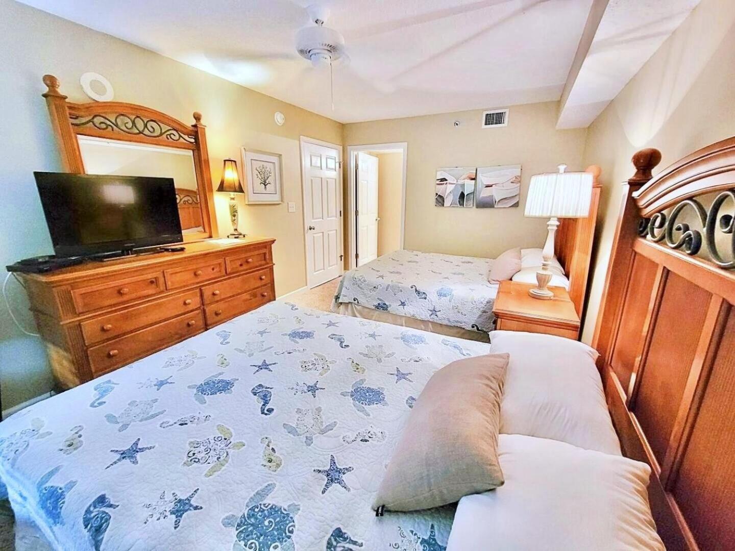 Apartment Crescent Shores S 311 *