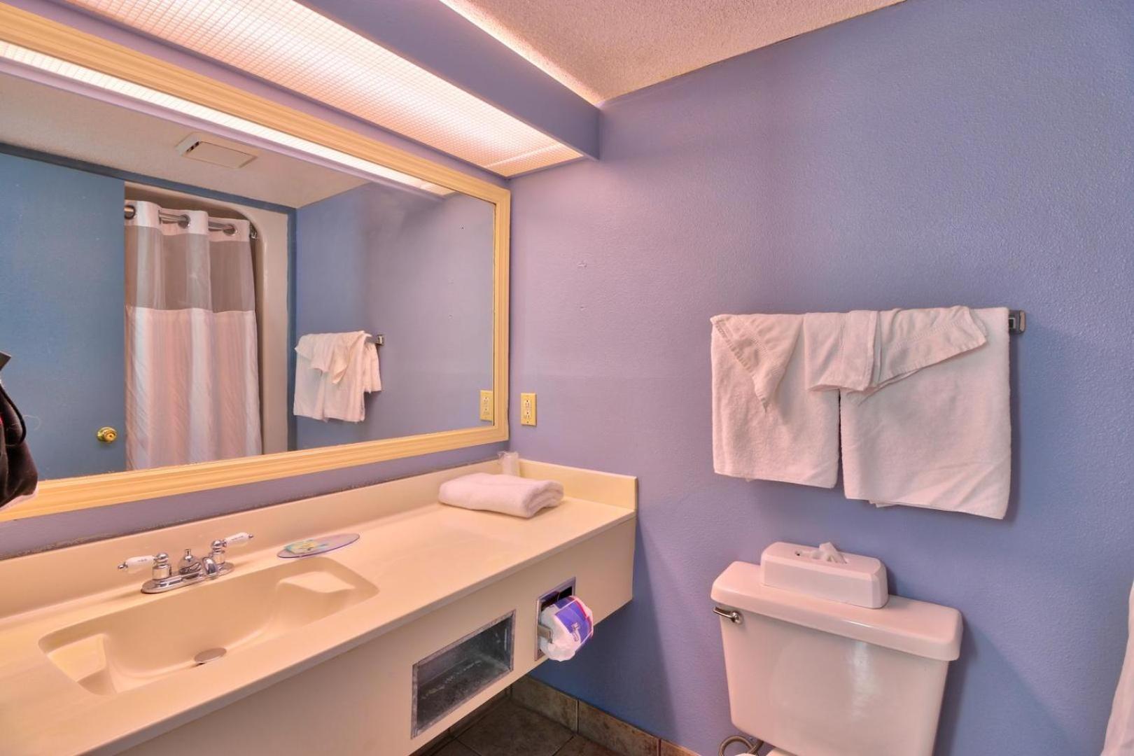 Enticing Ocean View Located On The Blvd, Wifi Included, Monthly Winter Ren * Myrtle Beach