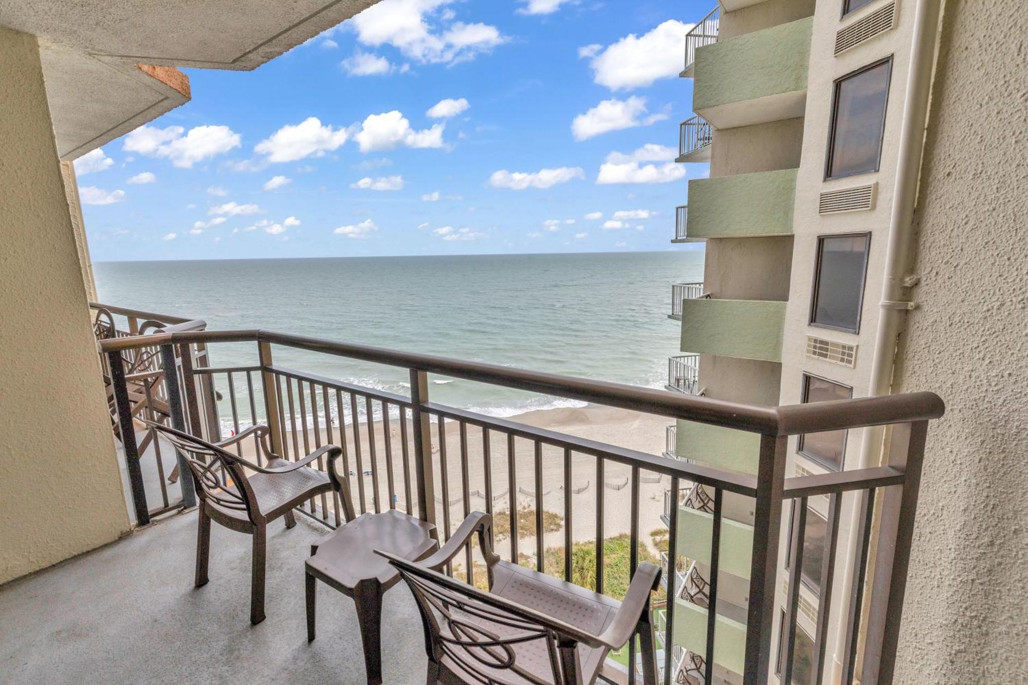 Apartment Ocean-front At Patricia Grand