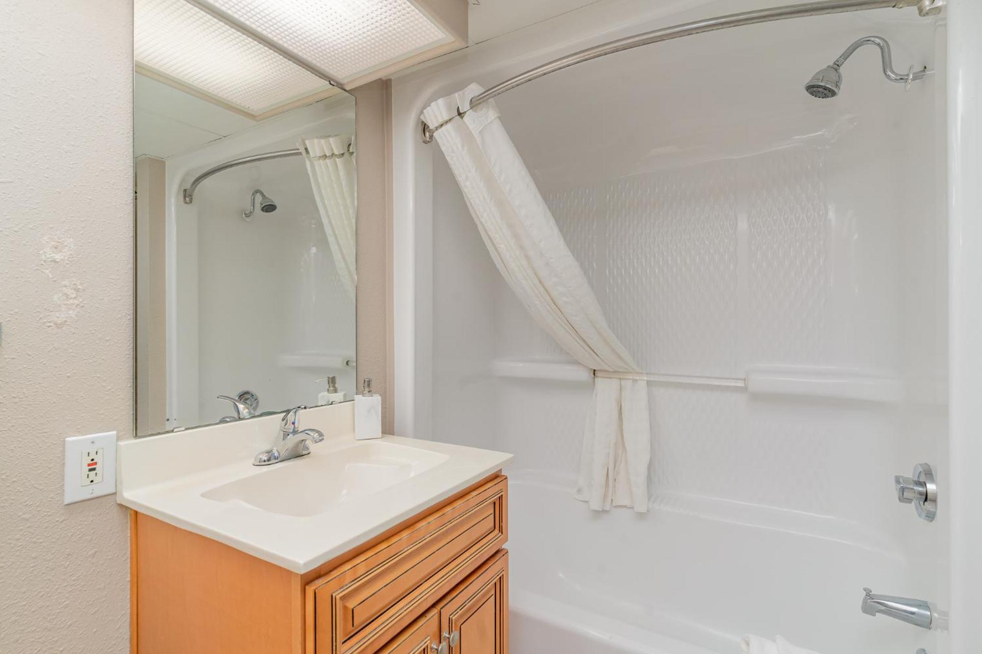 Compass Cove Resort, Unit 921, 3 Bedroom, 2 Bath, Direct Oceanfront