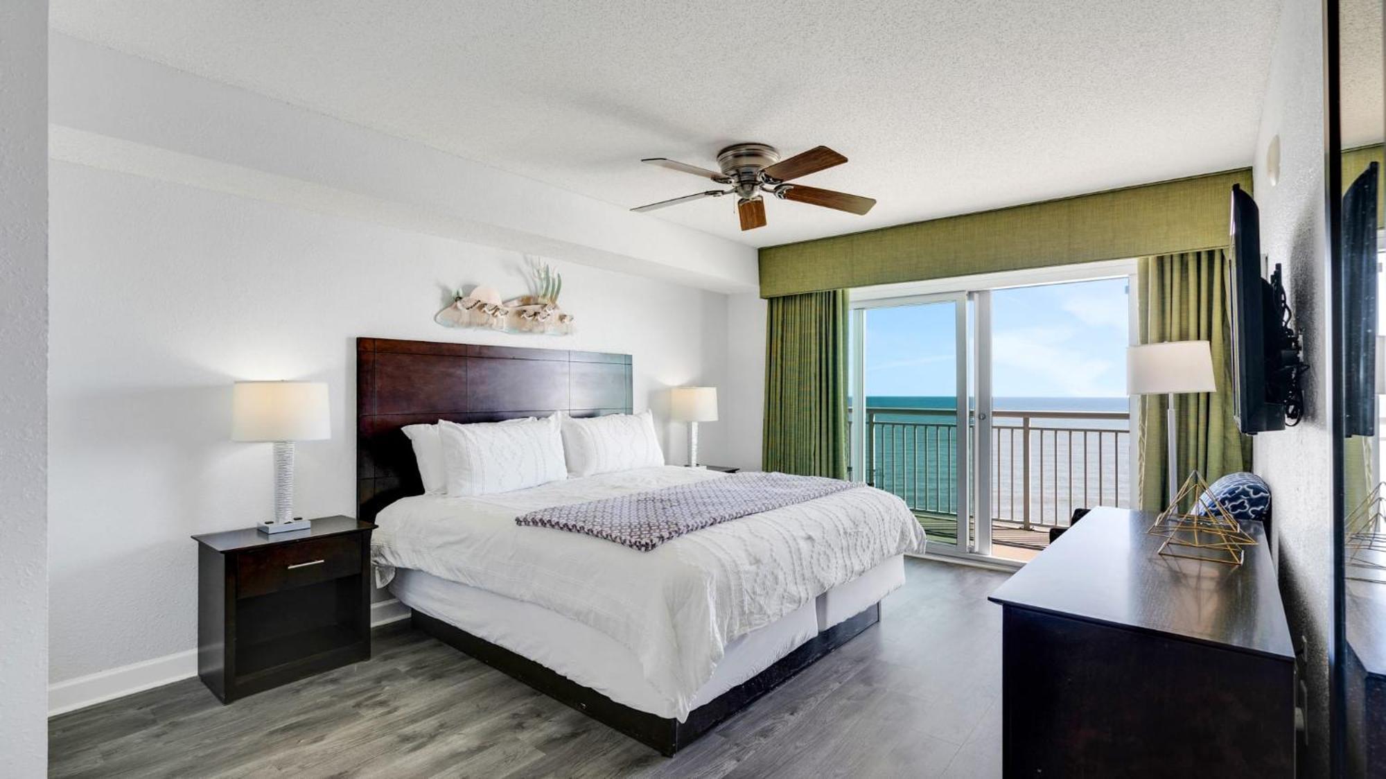 Gorgeous Family Style Oceanfront At The Grand Atlantic Ocean Holiday home