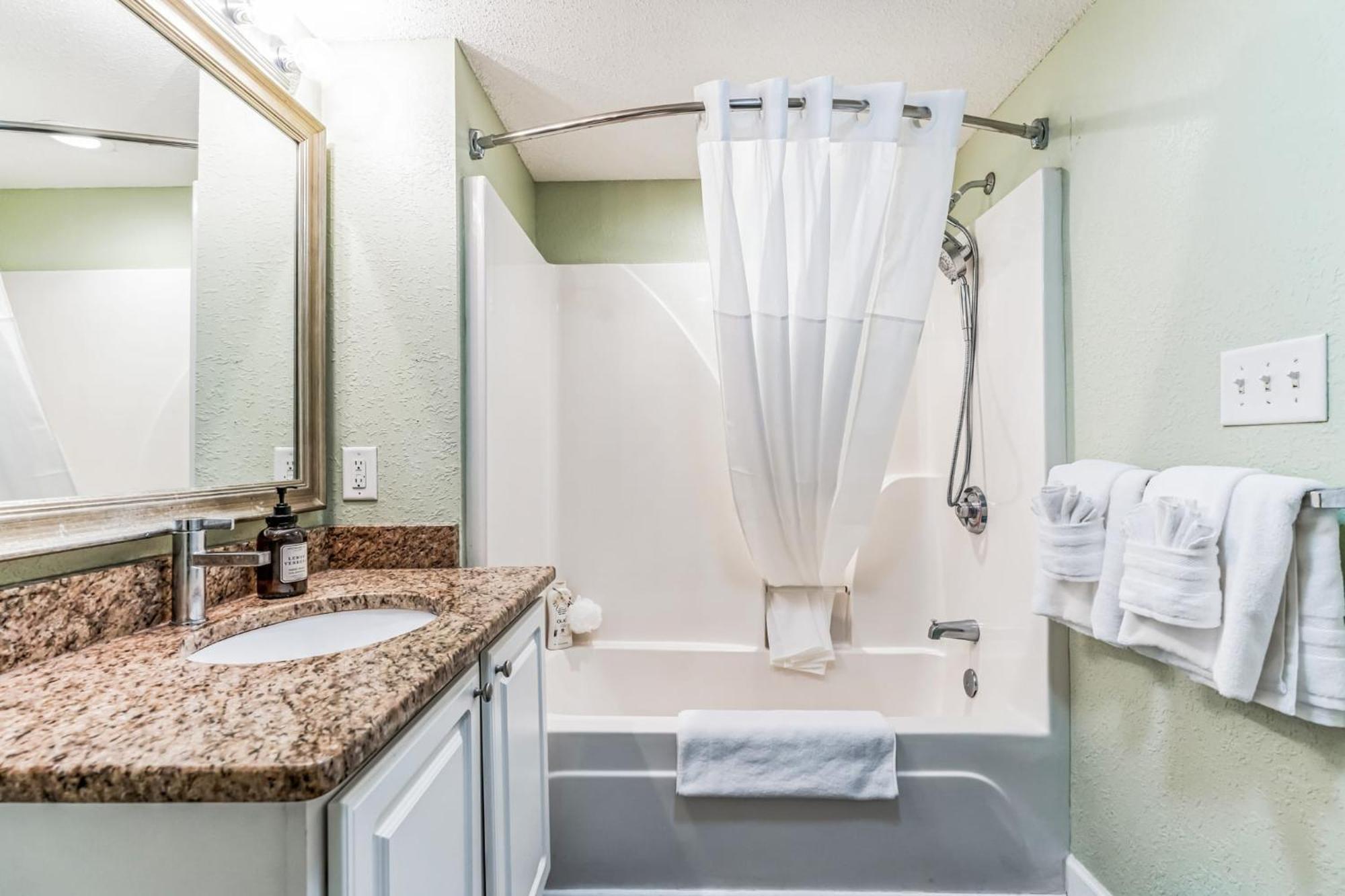 Holiday home Gorgeous Family Style Oceanfront At The Grand Atlantic Ocean