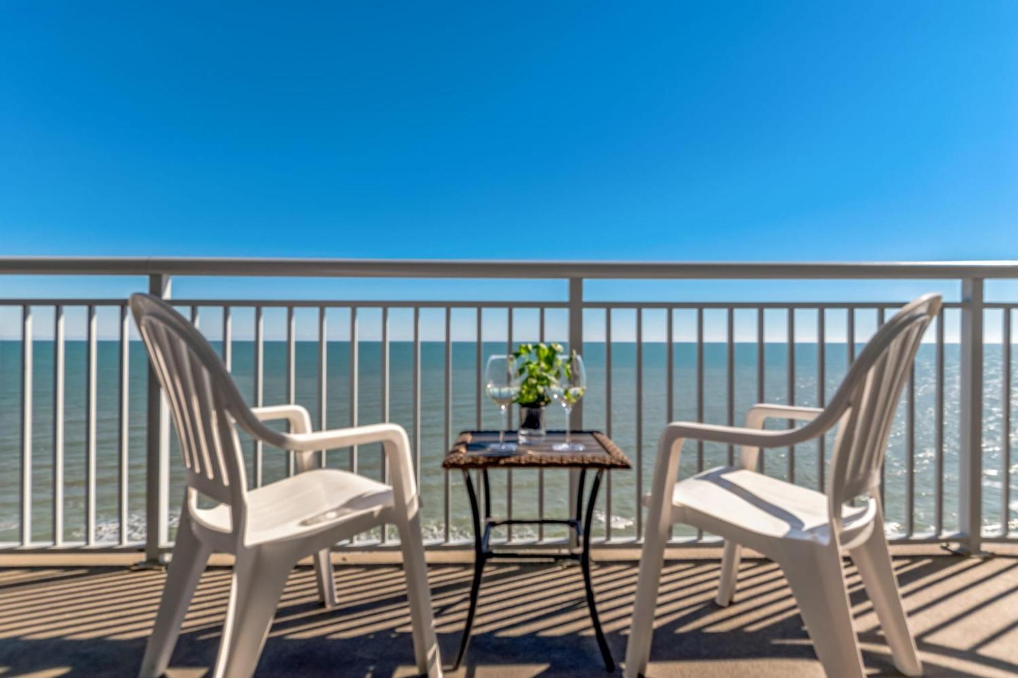 Gorgeous Family Style Oceanfront At The Grand Atlantic Ocean Holiday home *