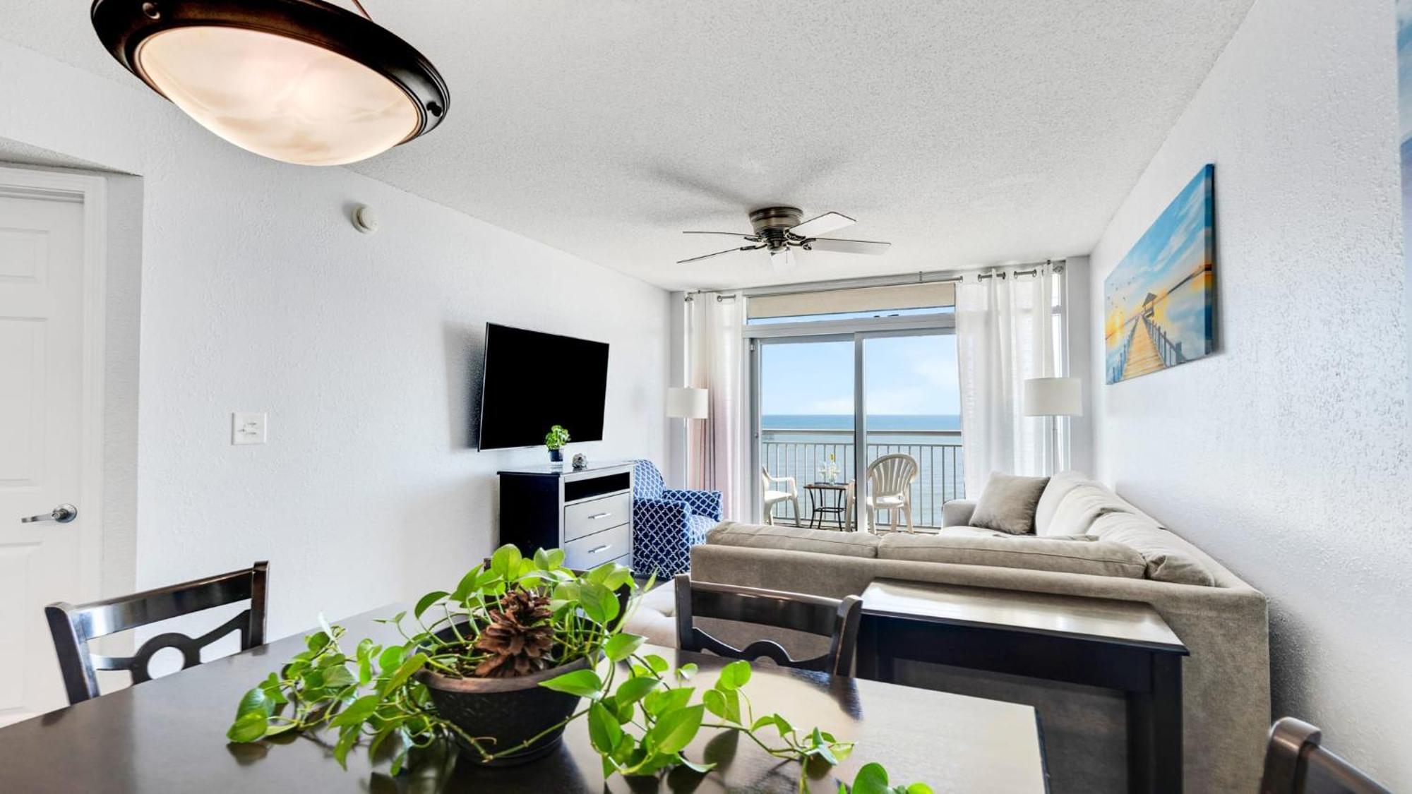 Holiday home Gorgeous Family Style Oceanfront At The Grand Atlantic Ocean *