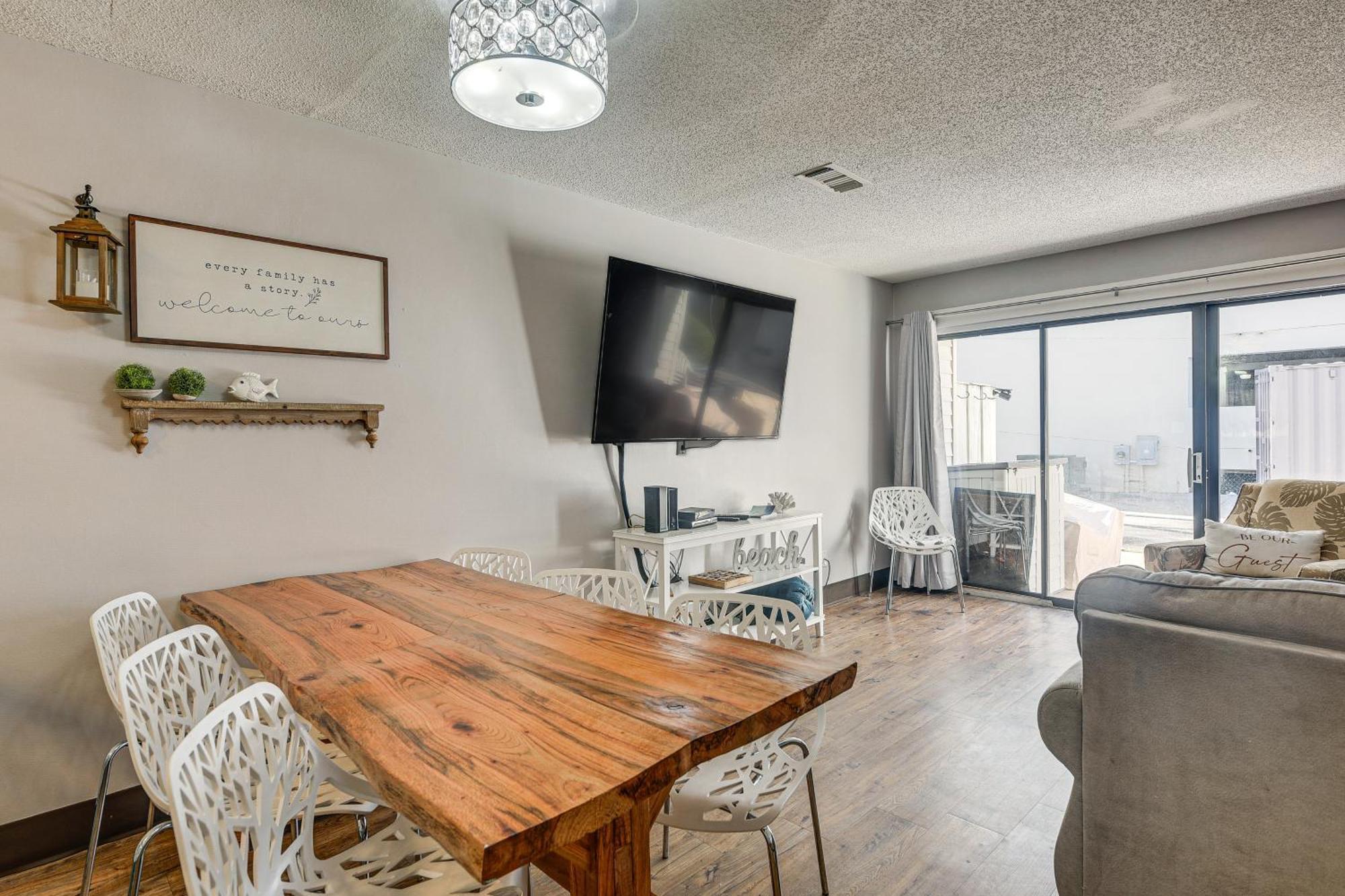 Myrtle Townhome Steps To Ocean Waves! Holiday home *