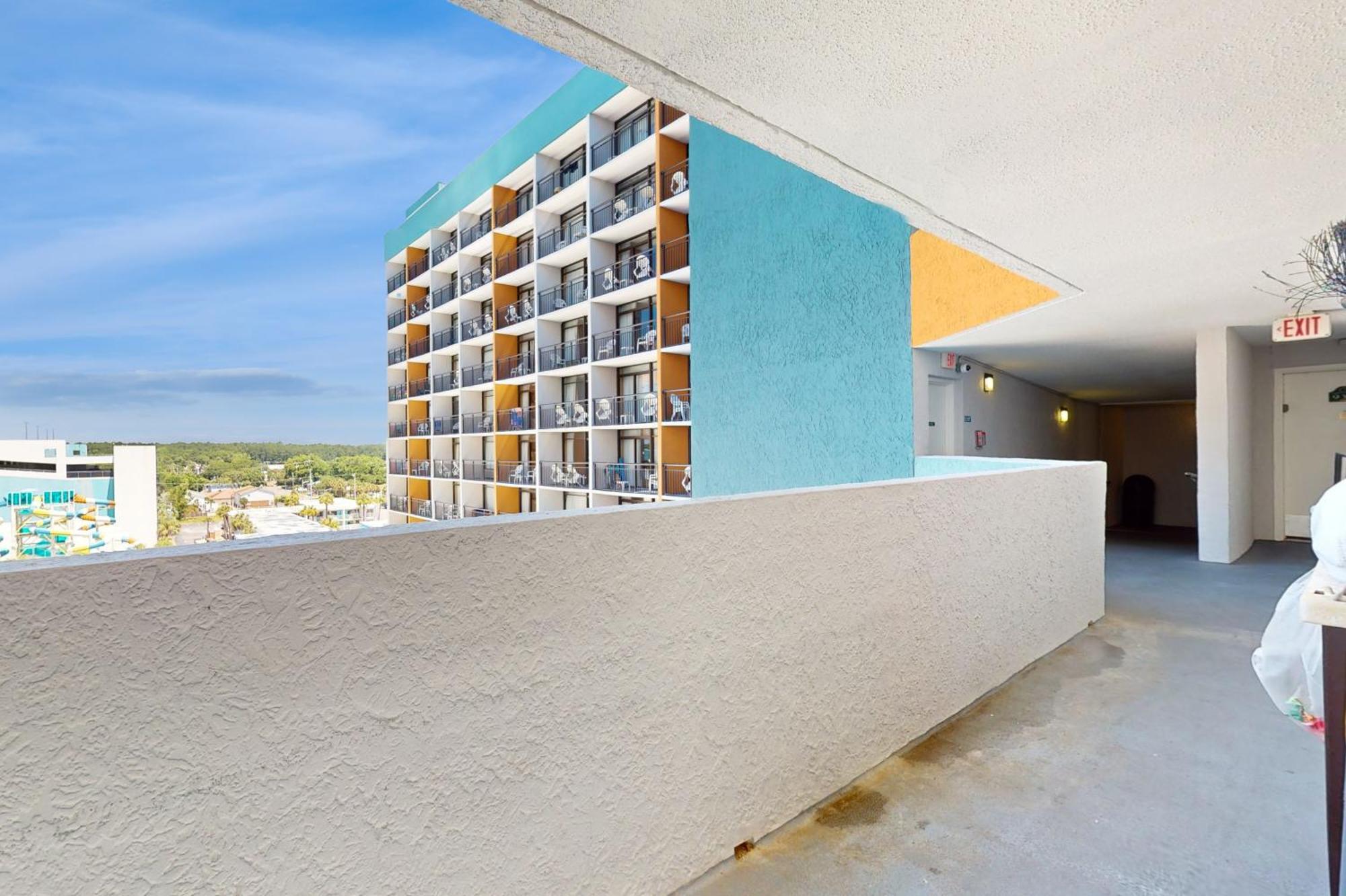 Landmark 936 Apartment